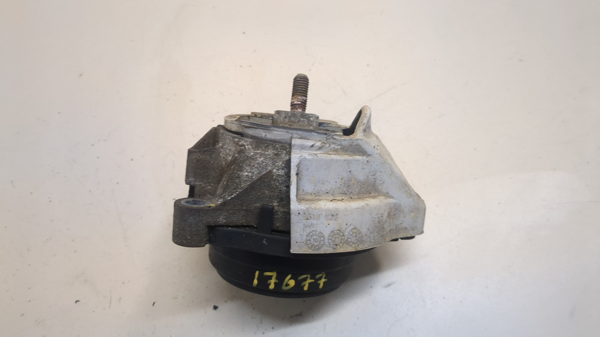 Опора двигателя