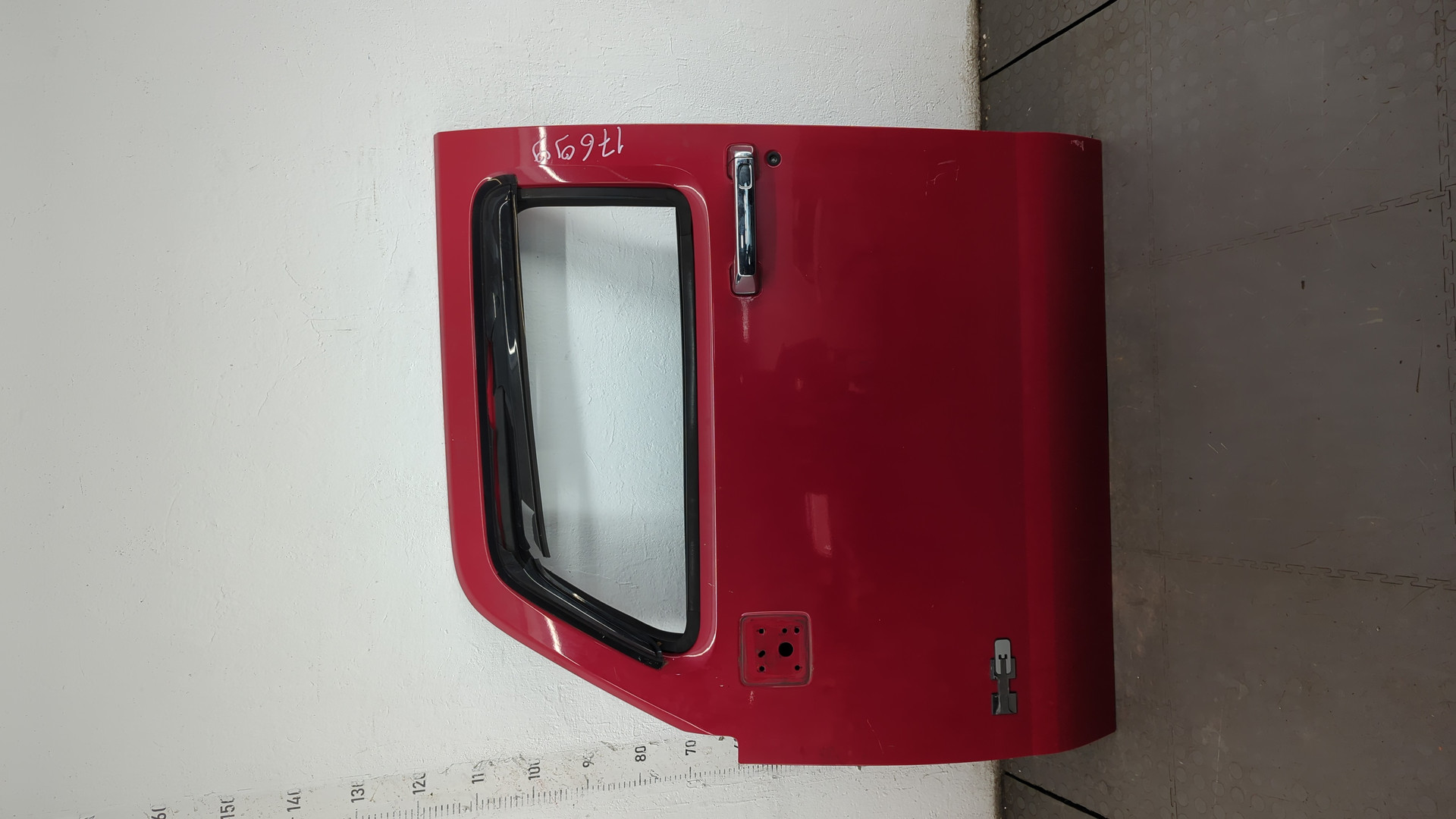 Дверь передняя левая