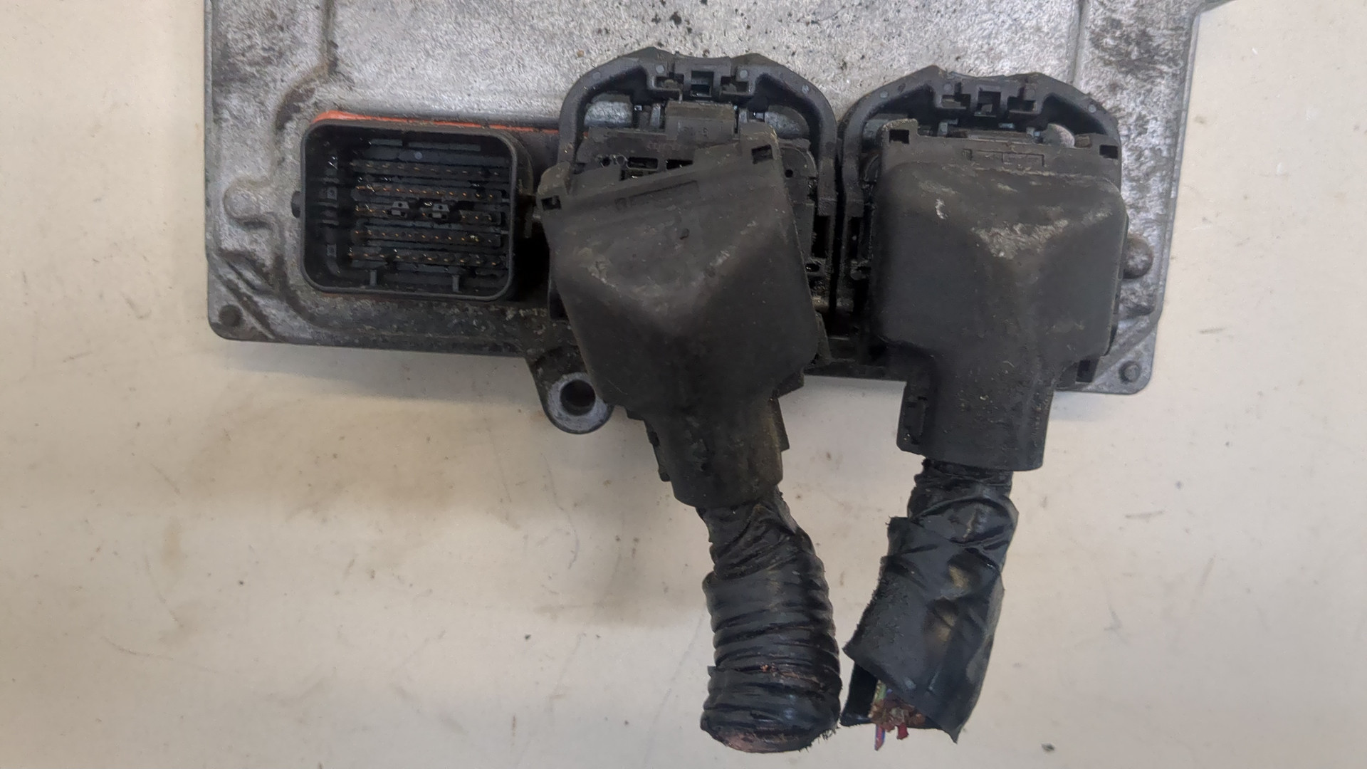 Блок управления двигателем