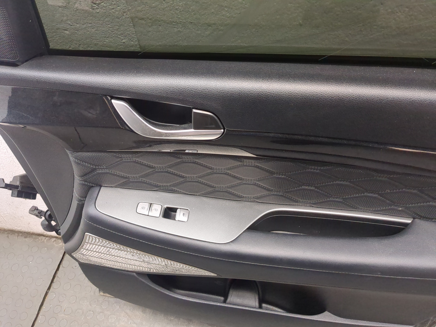 Дверь передняя правая