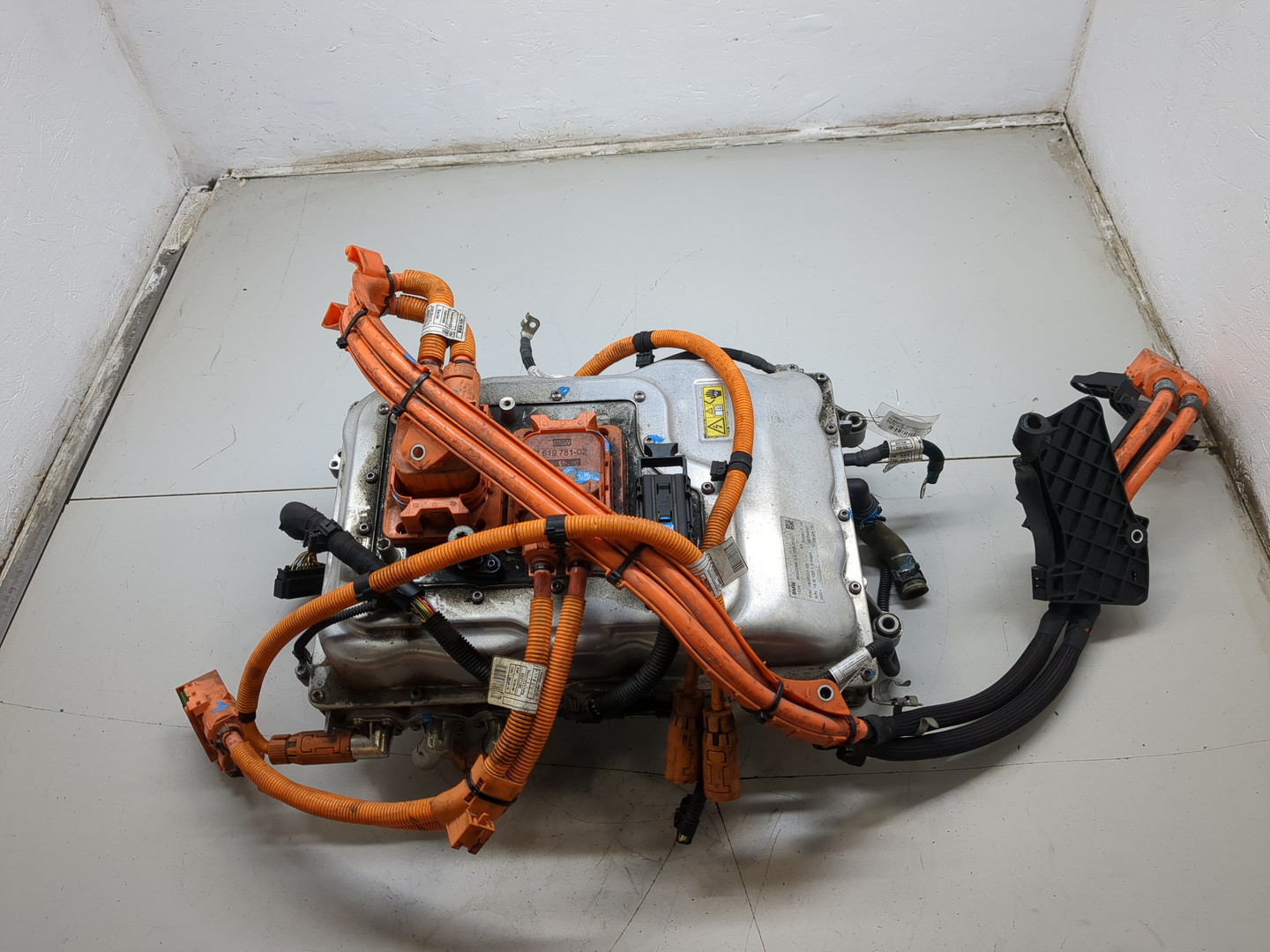 Преобразователь напряжения (адаптер)