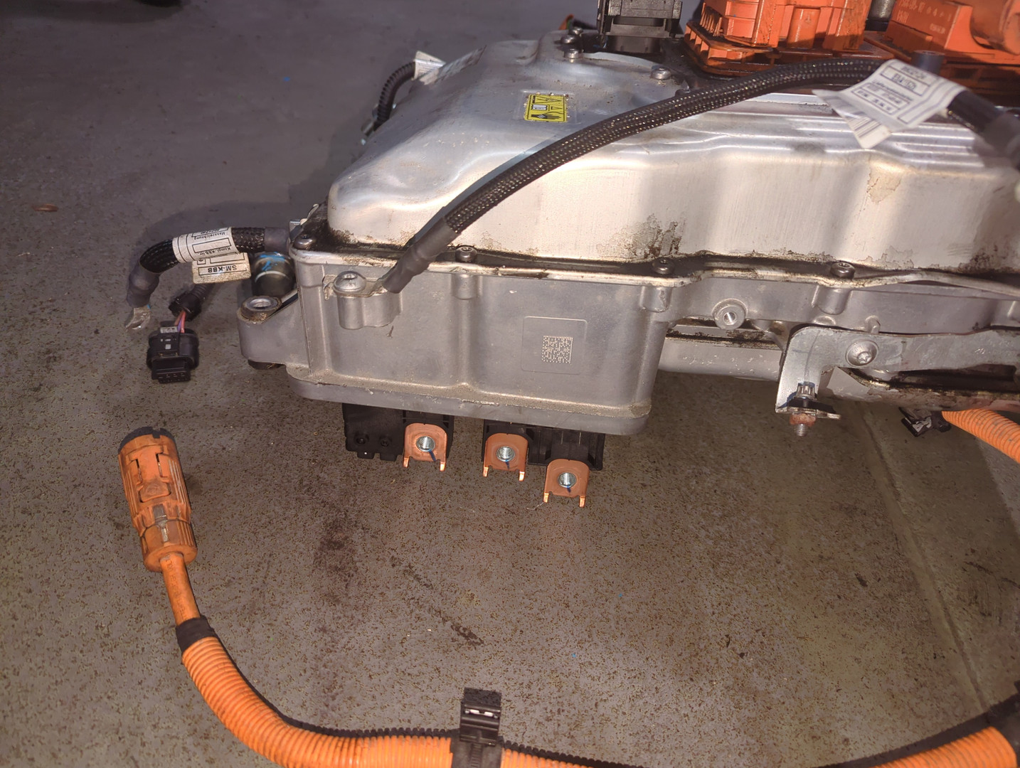 Преобразователь напряжения (адаптер)