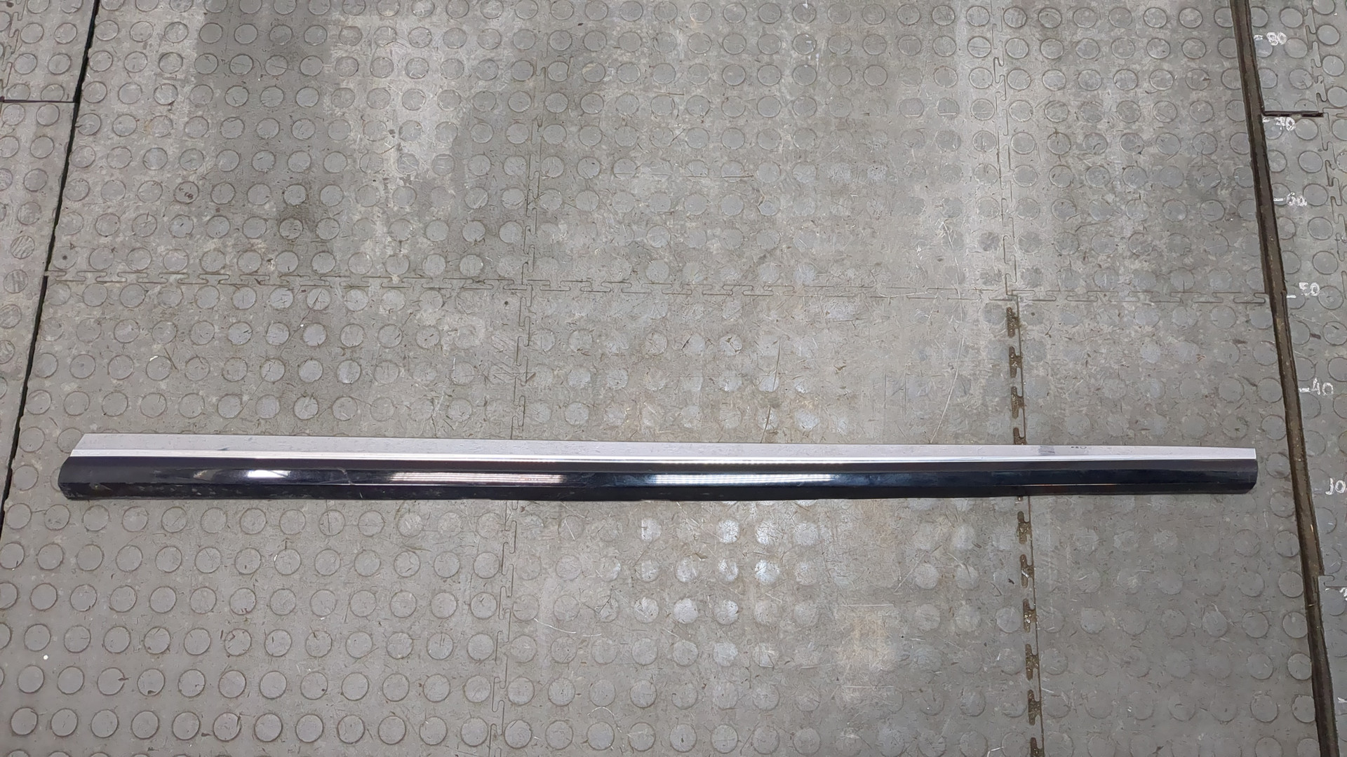 Молдинг двери