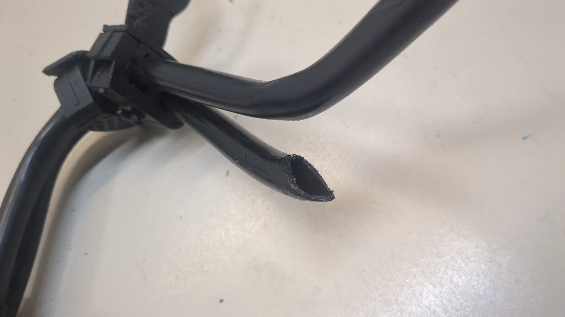 Трубка масляная