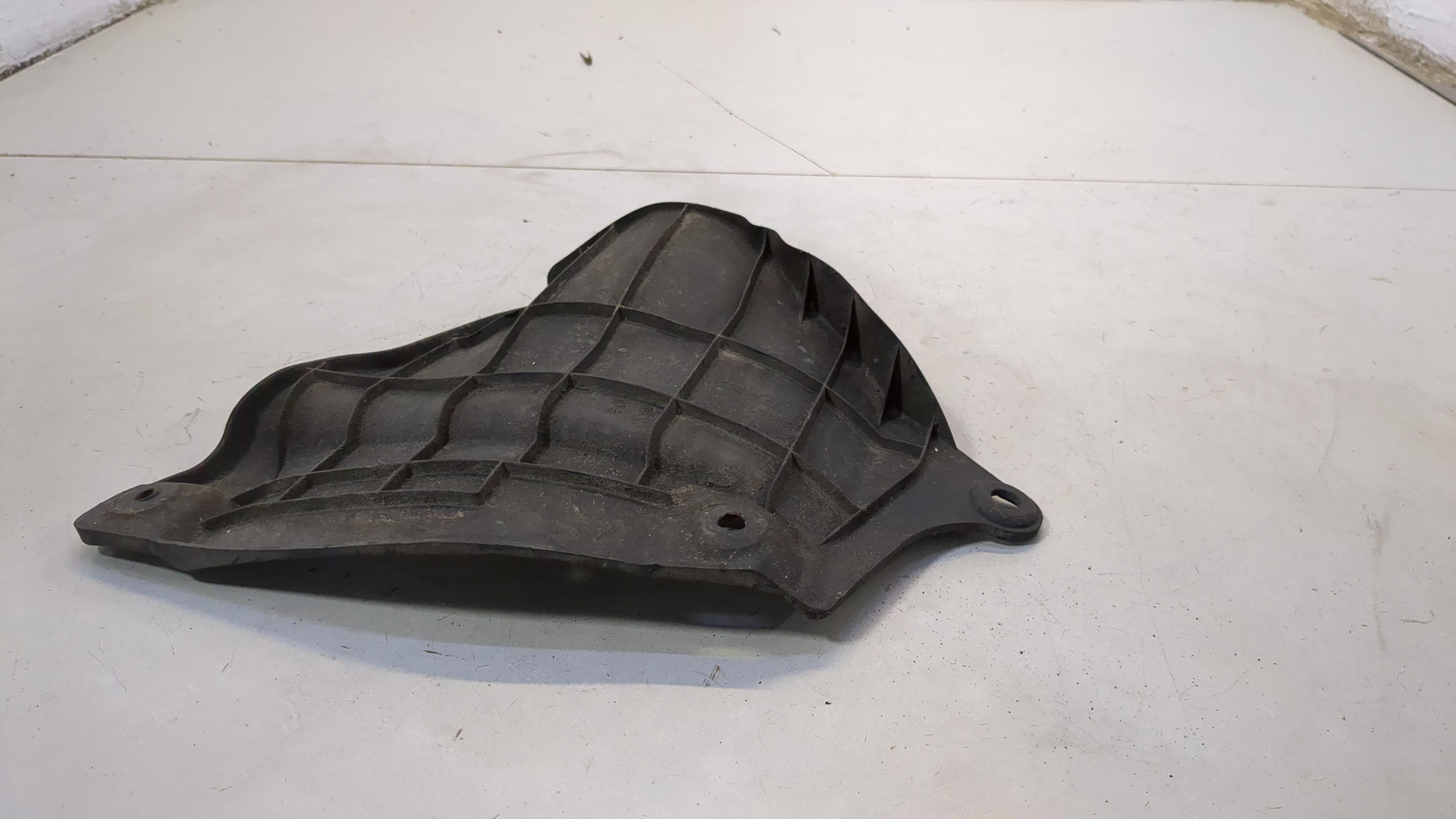 Локер передний правый