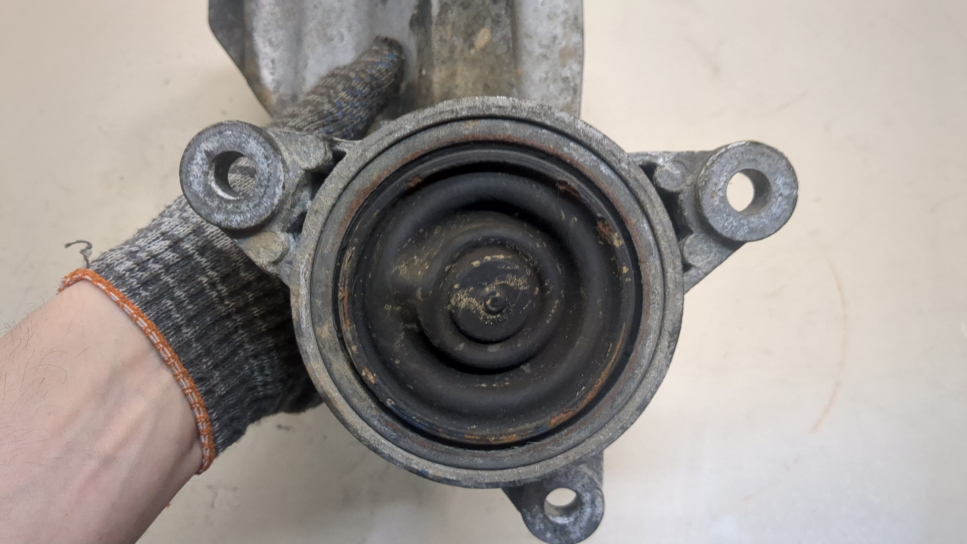 Опора двигателя