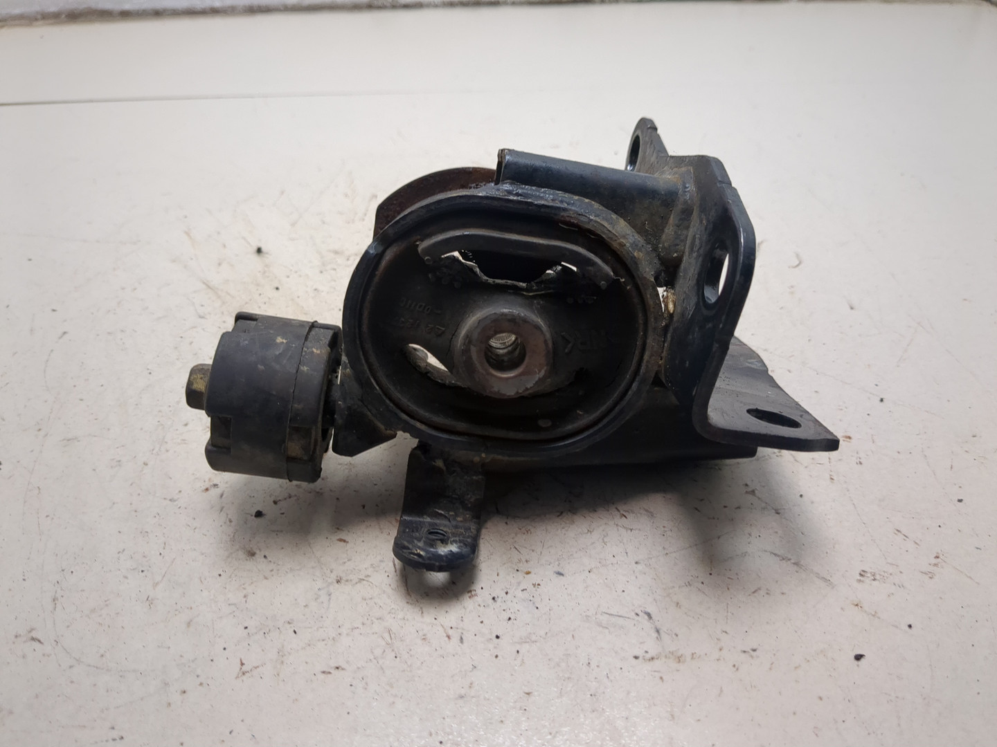 Опора двигателя