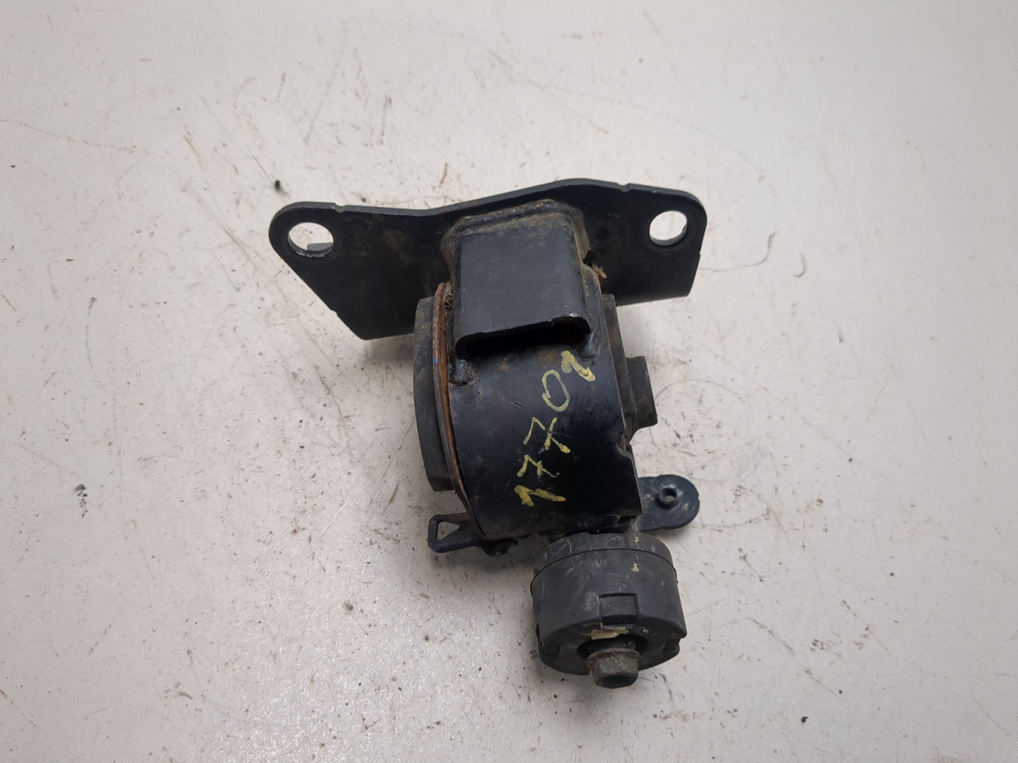 Опора двигателя