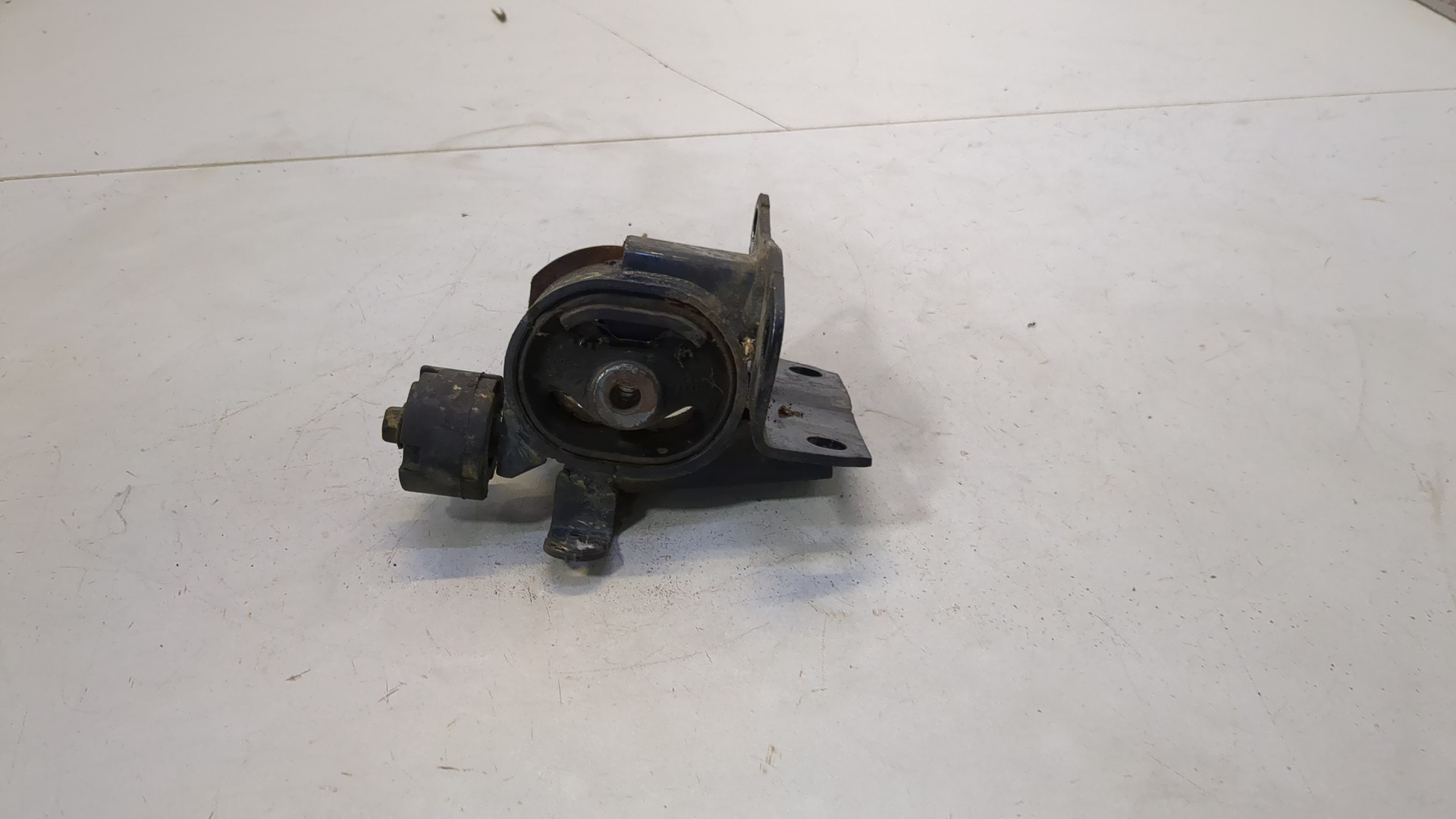 Опора двигателя