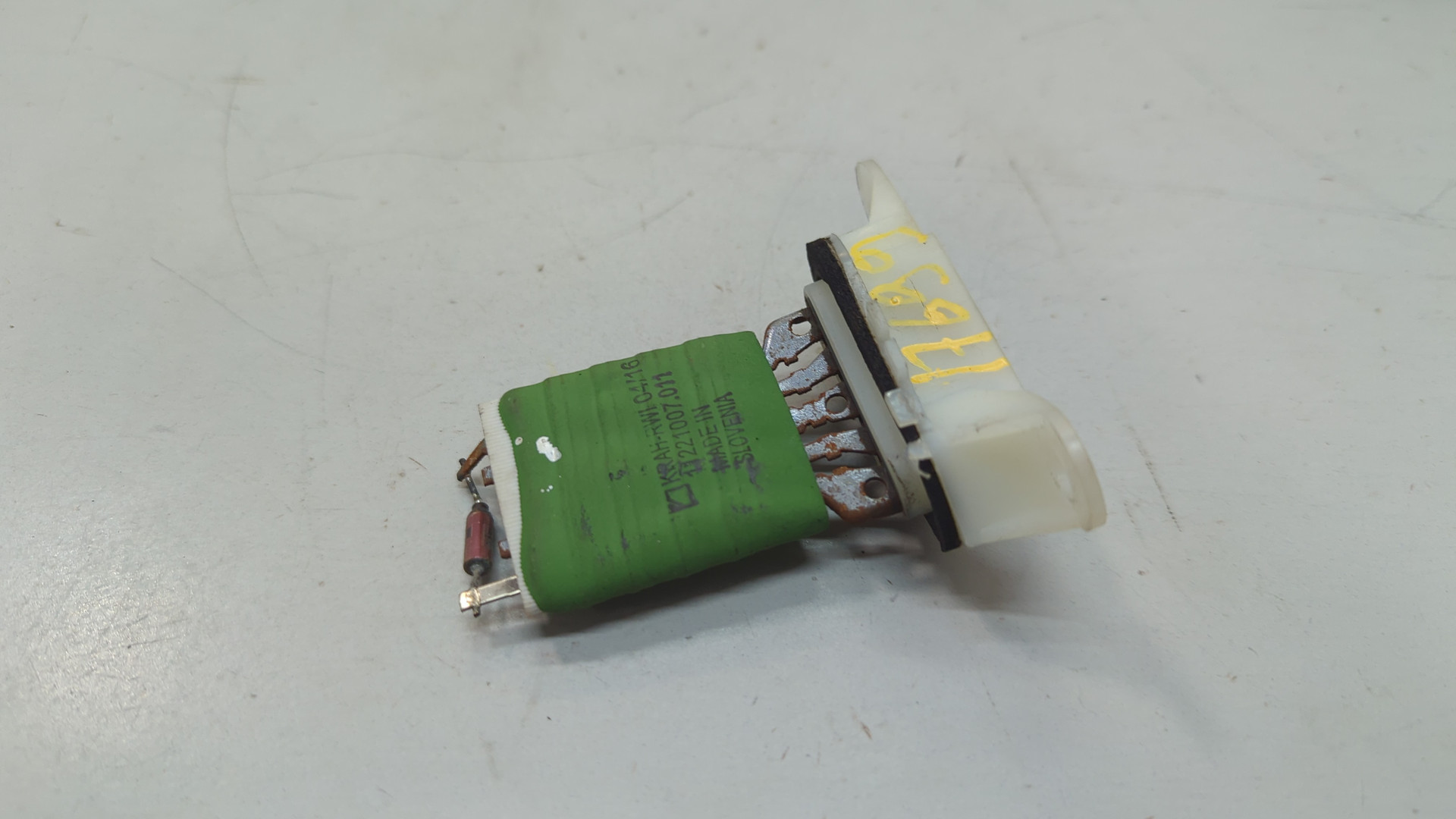 Резистор отопителя