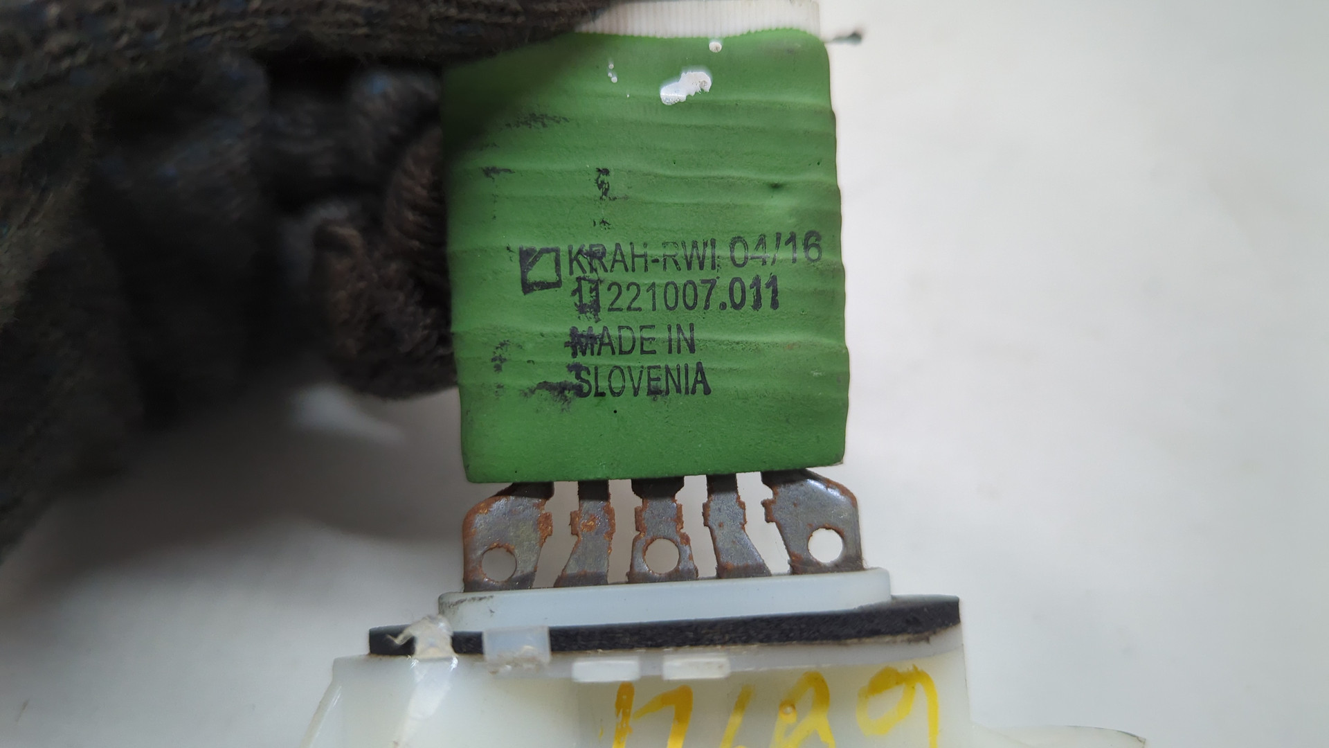 Резистор отопителя