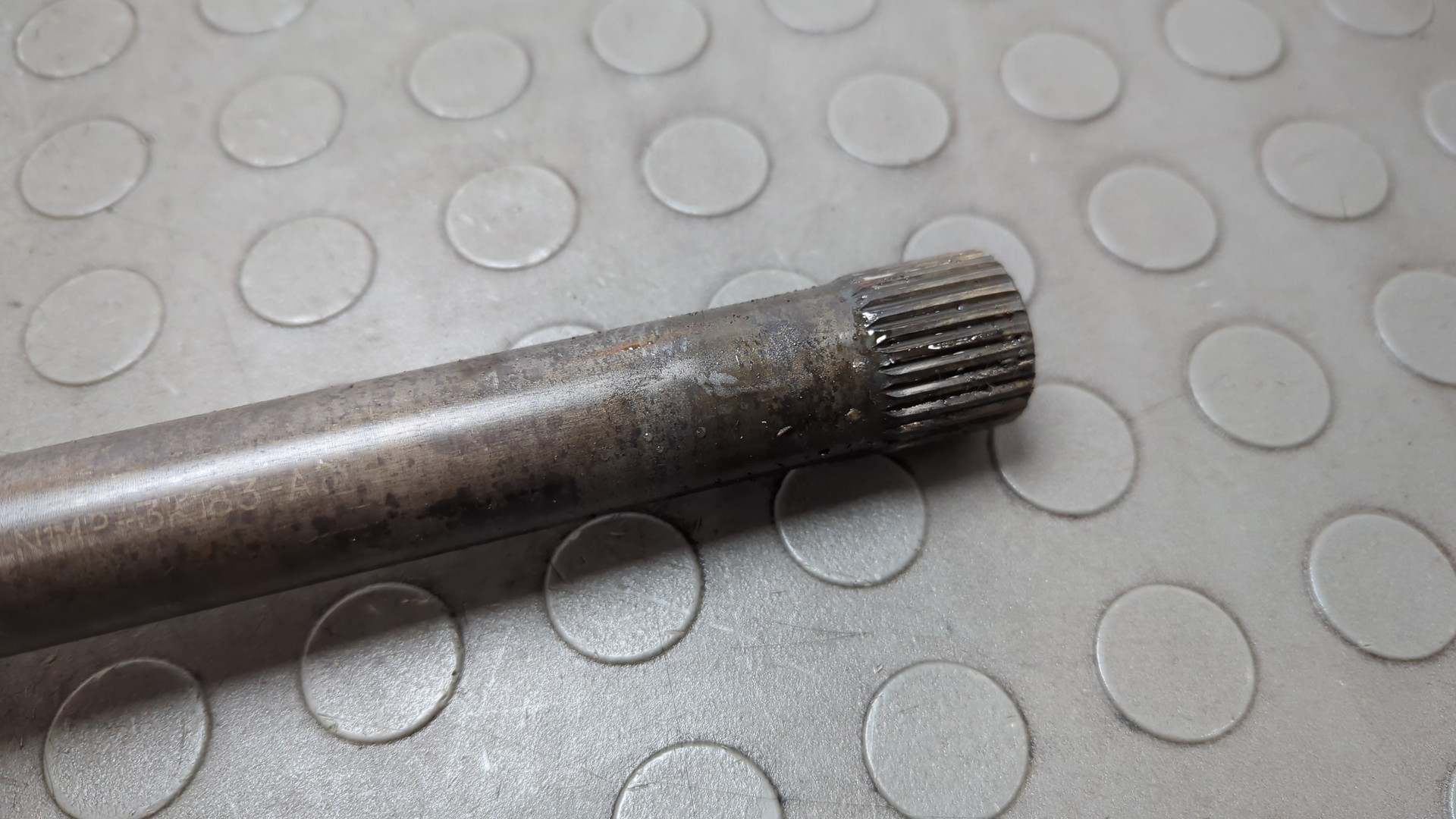 Полуось передняя правая