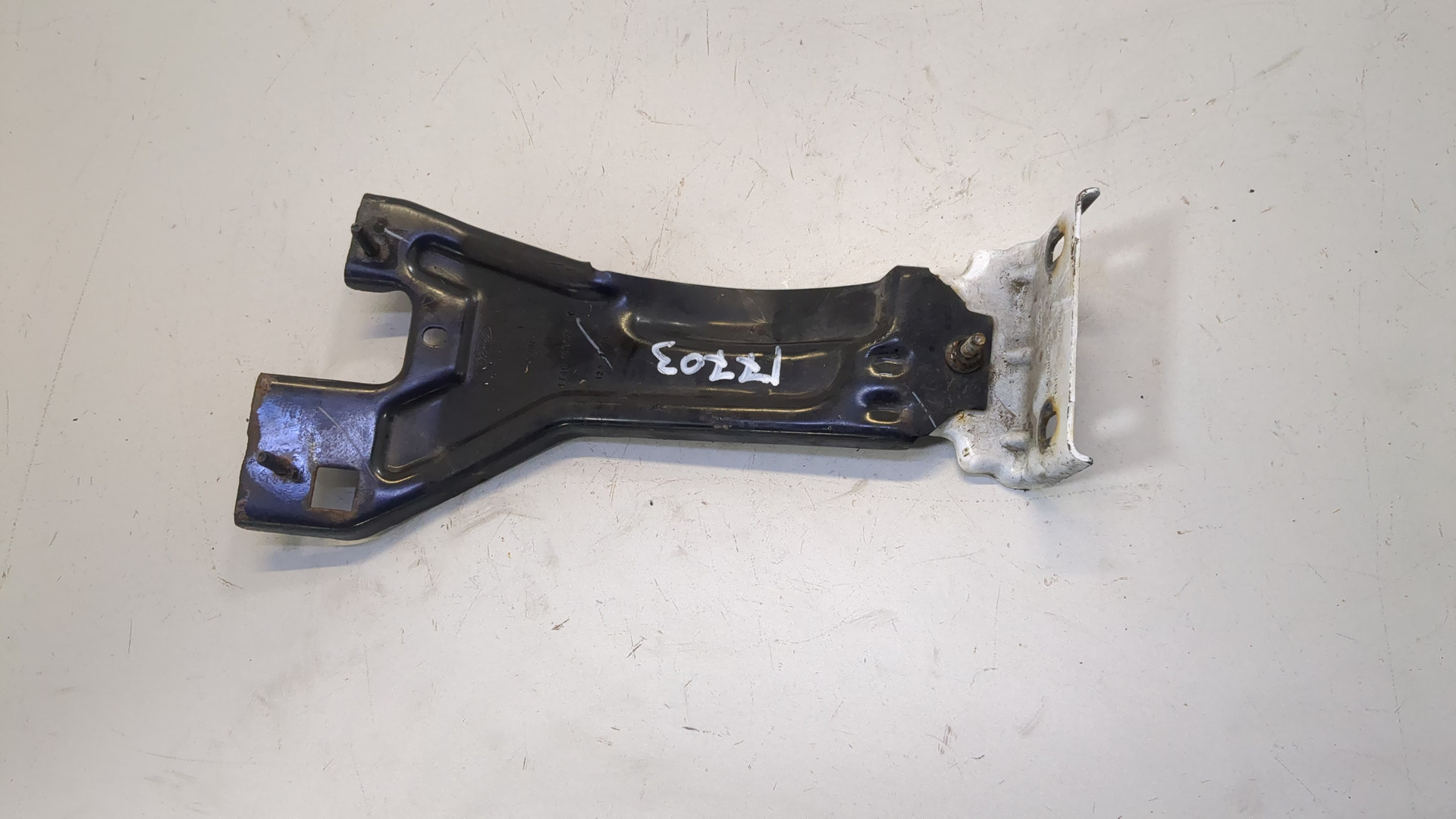 Кронштейн (сопут. товар)