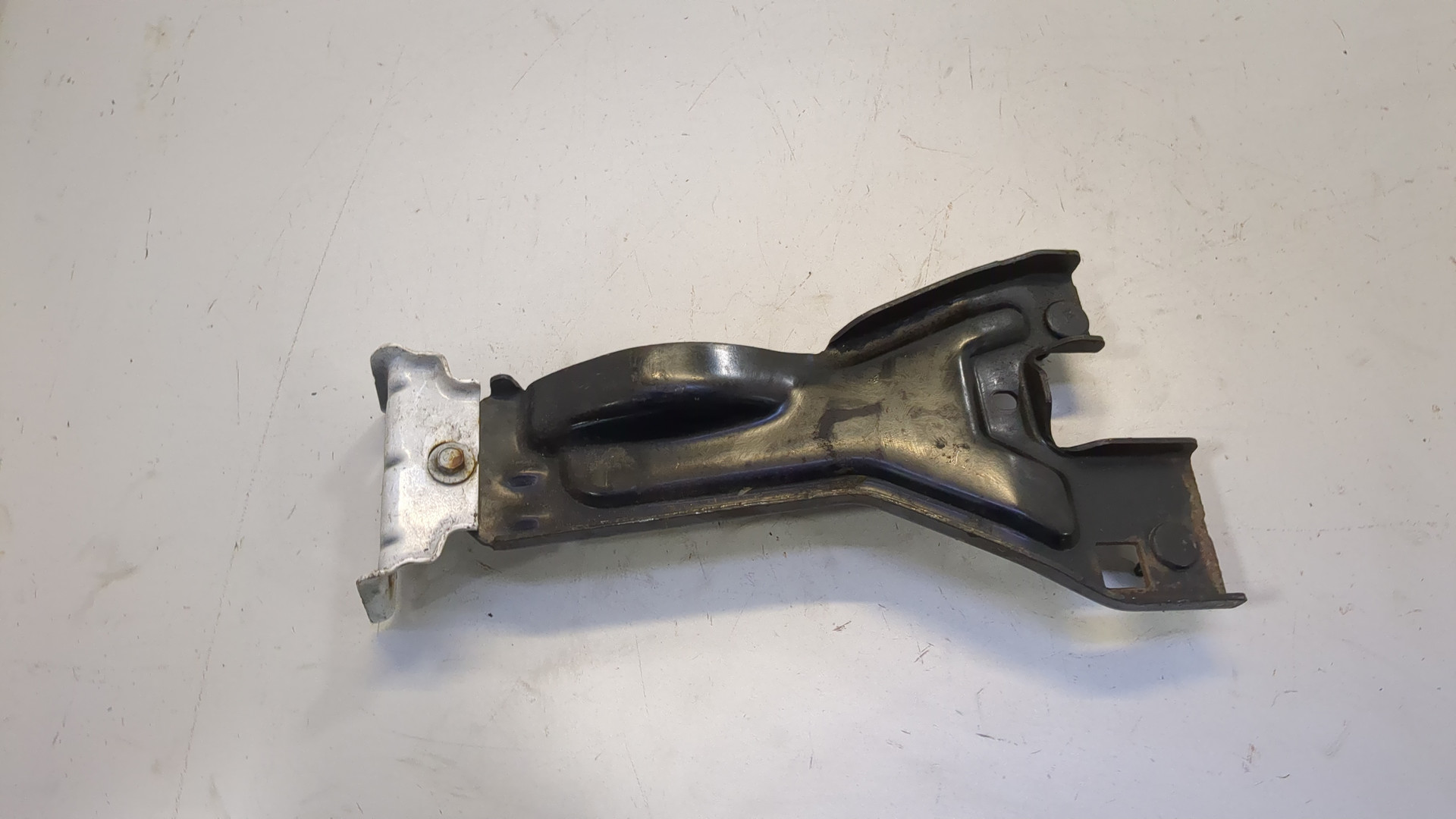 Кронштейн (сопут. товар)