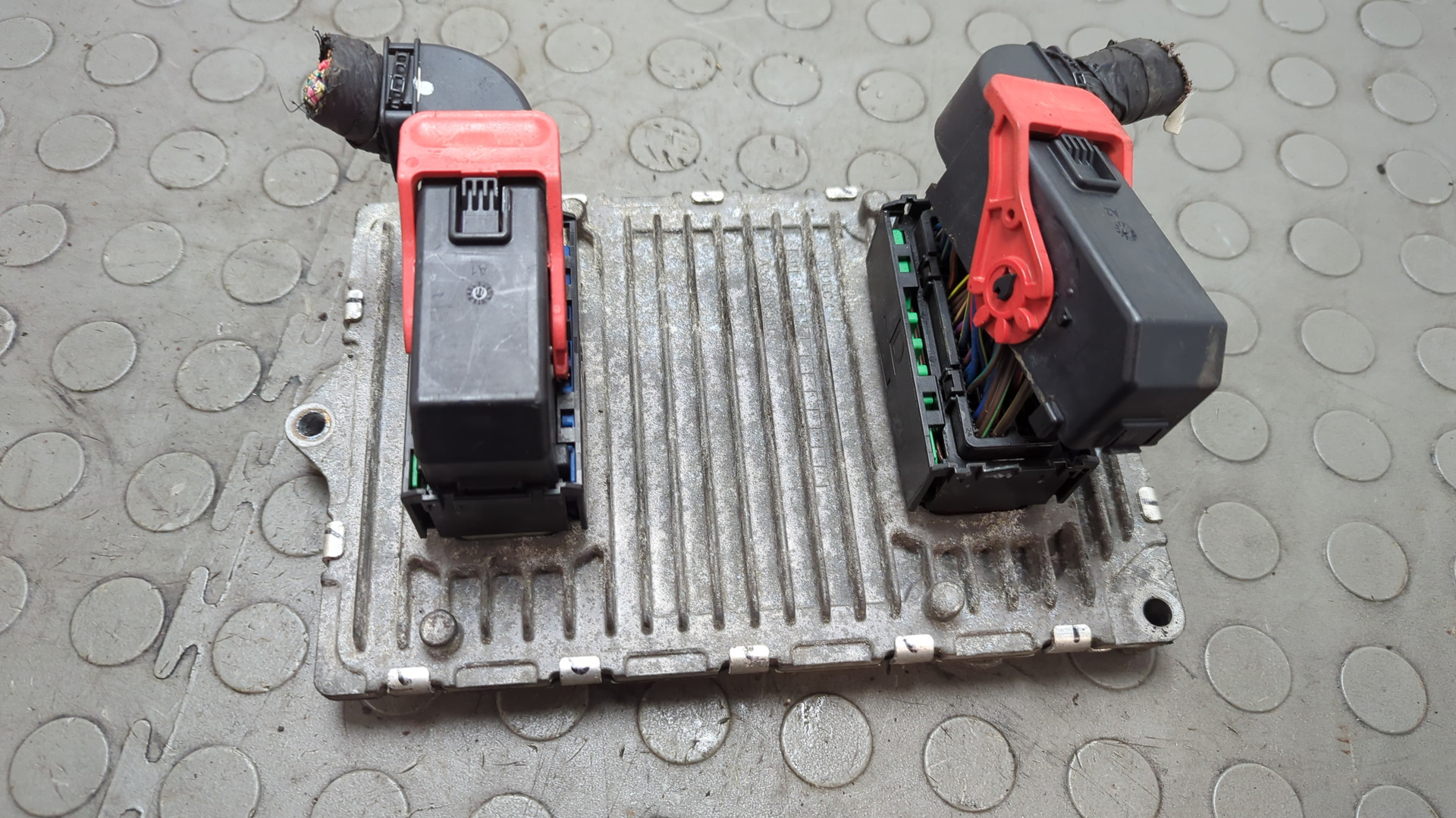 Блок управления двигателем