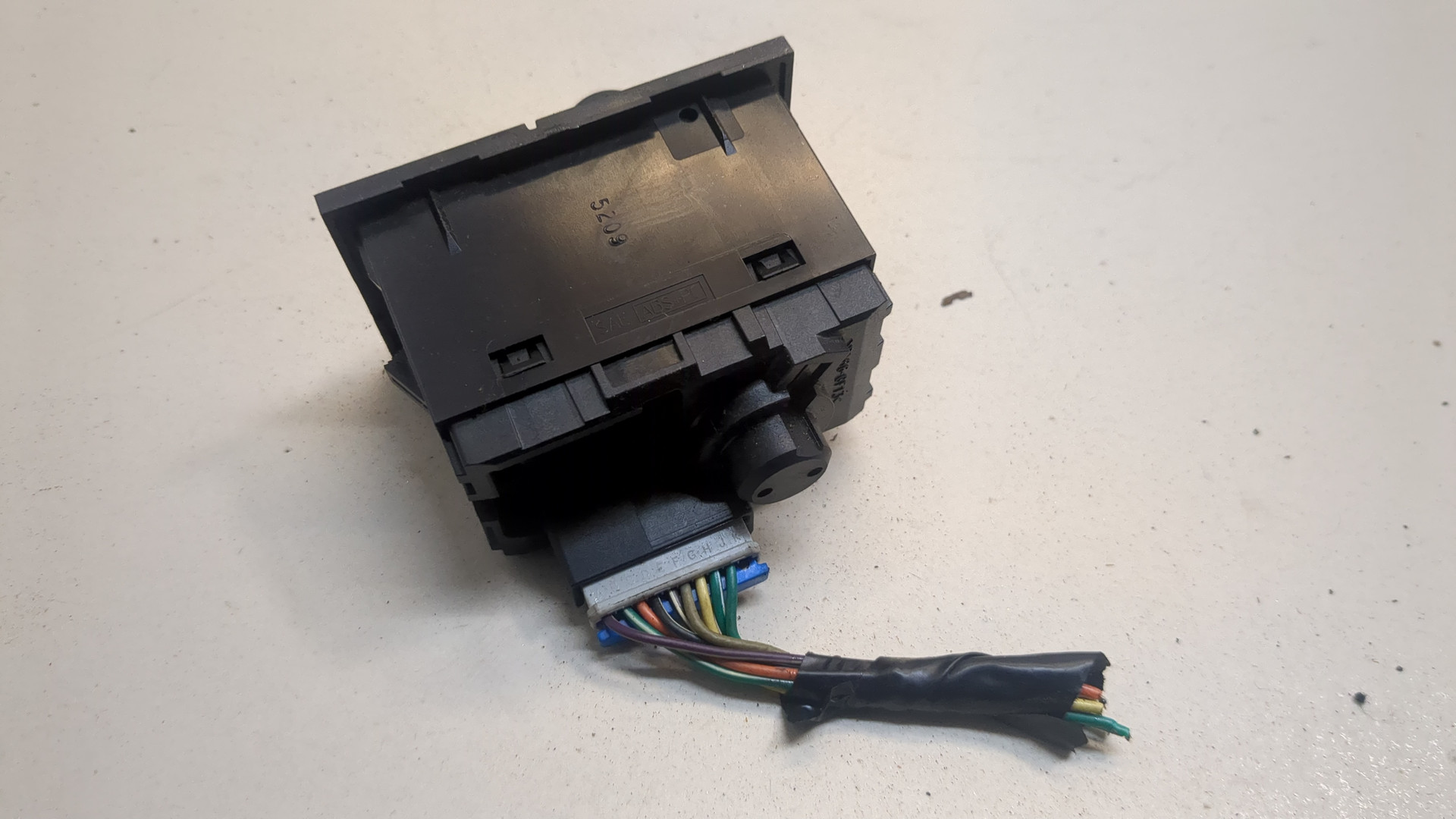 Кнопка света противотуманных фар