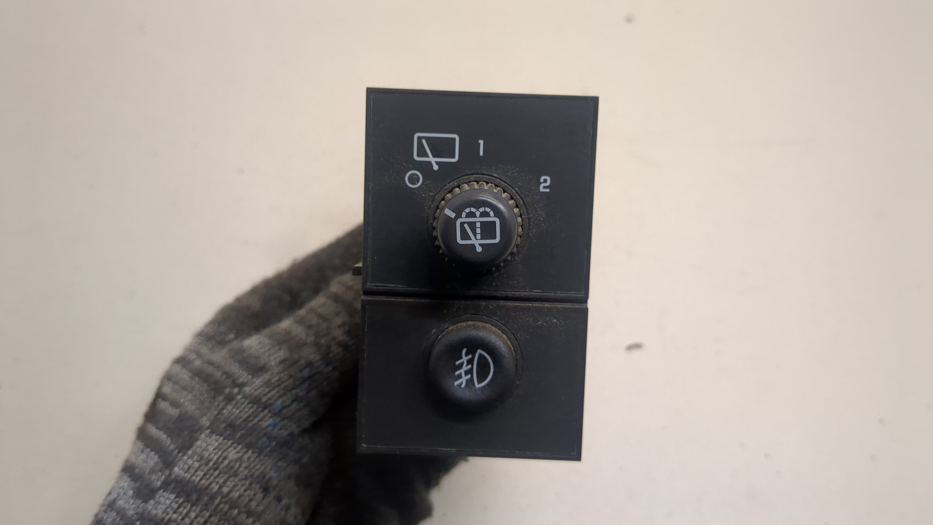 Кнопка света противотуманных фар