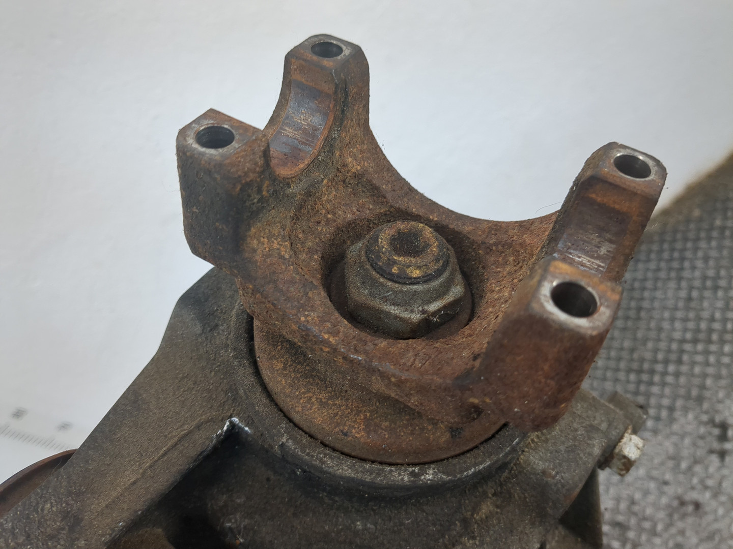 Редуктор переднего моста