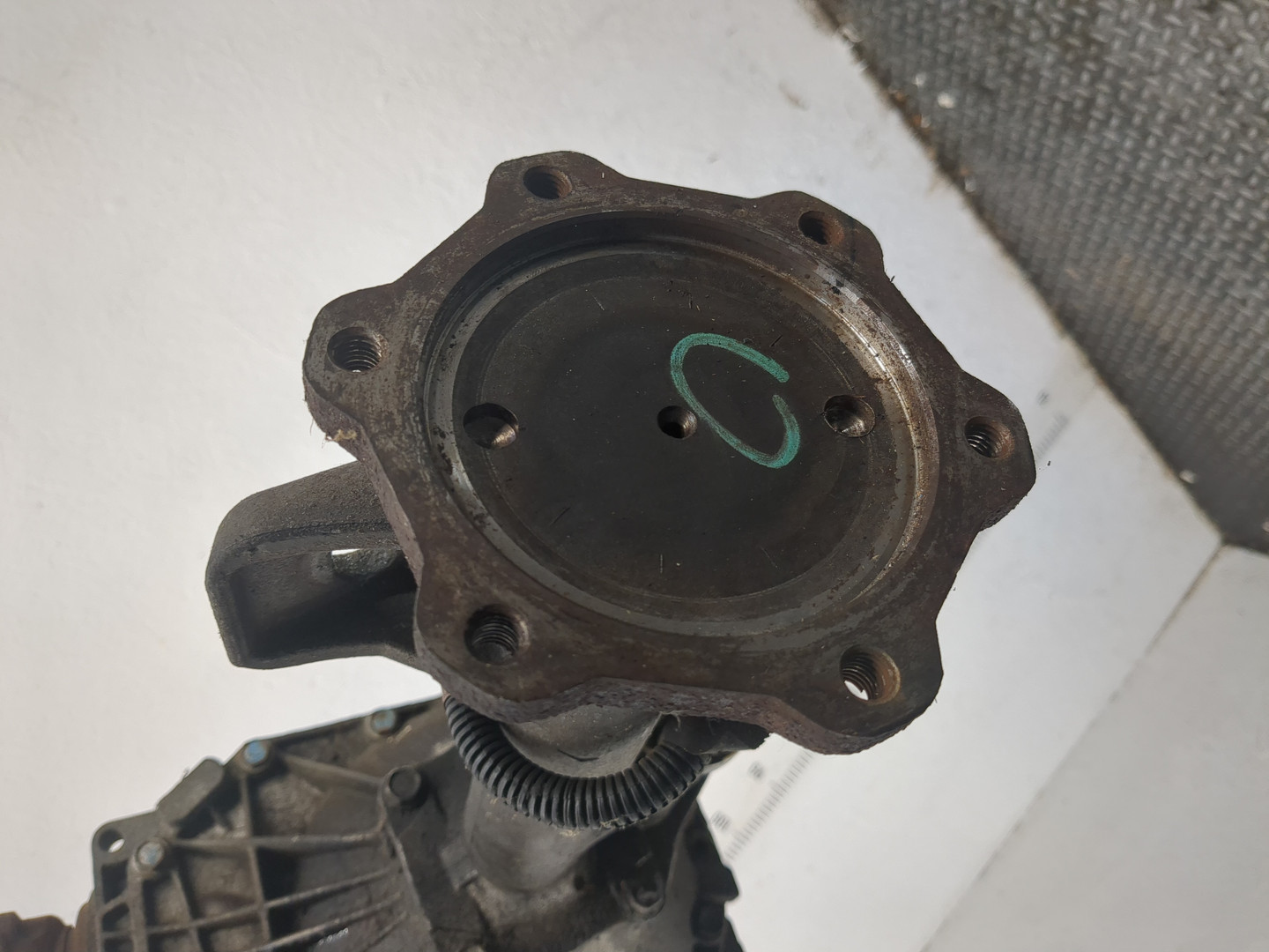 Редуктор переднего моста