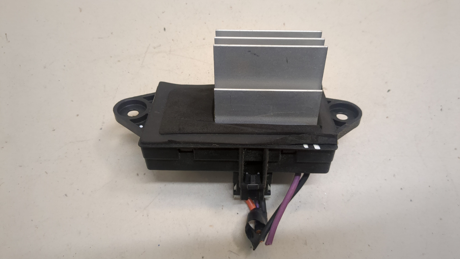 Резистор отопителя