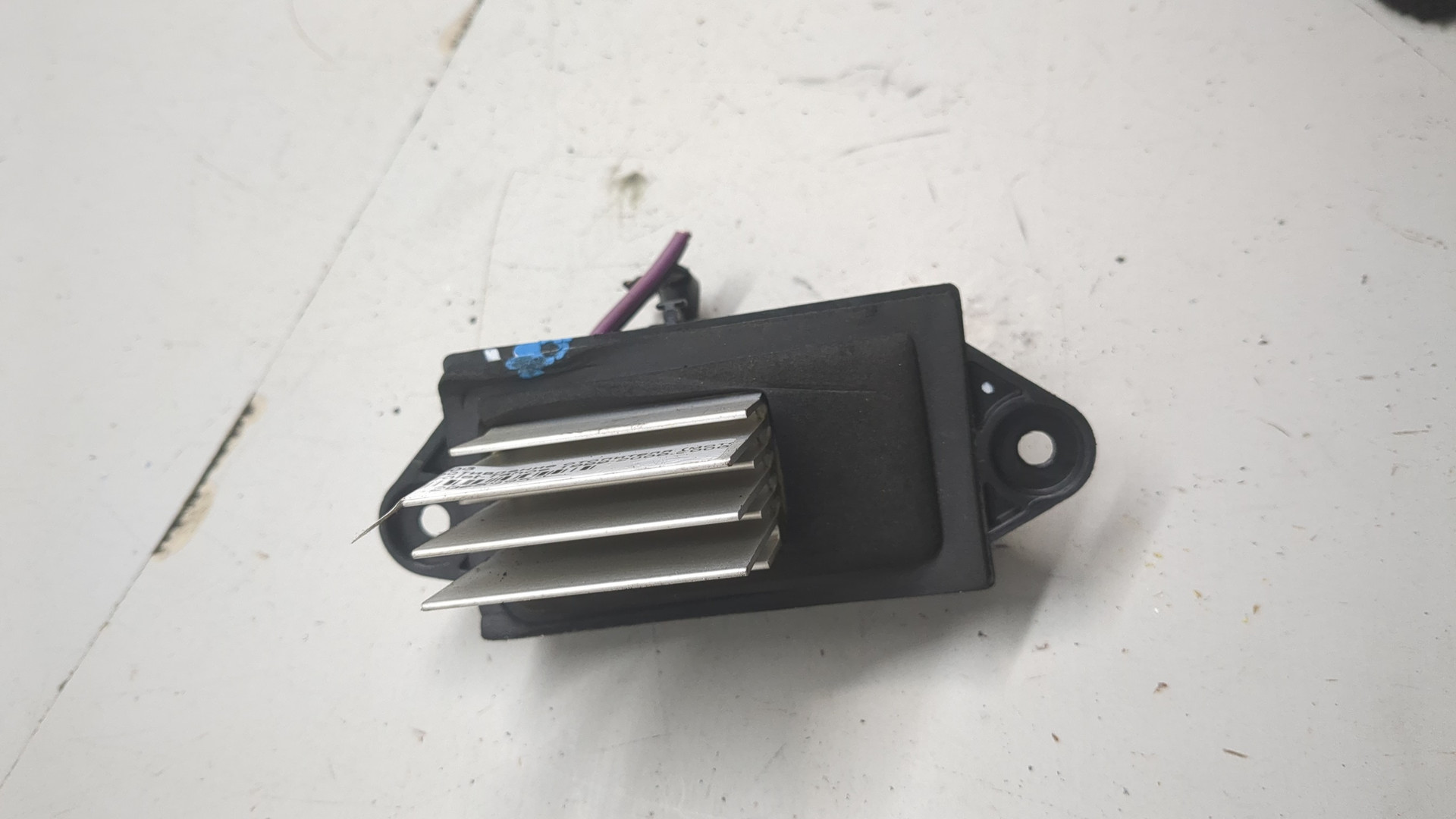 Резистор отопителя