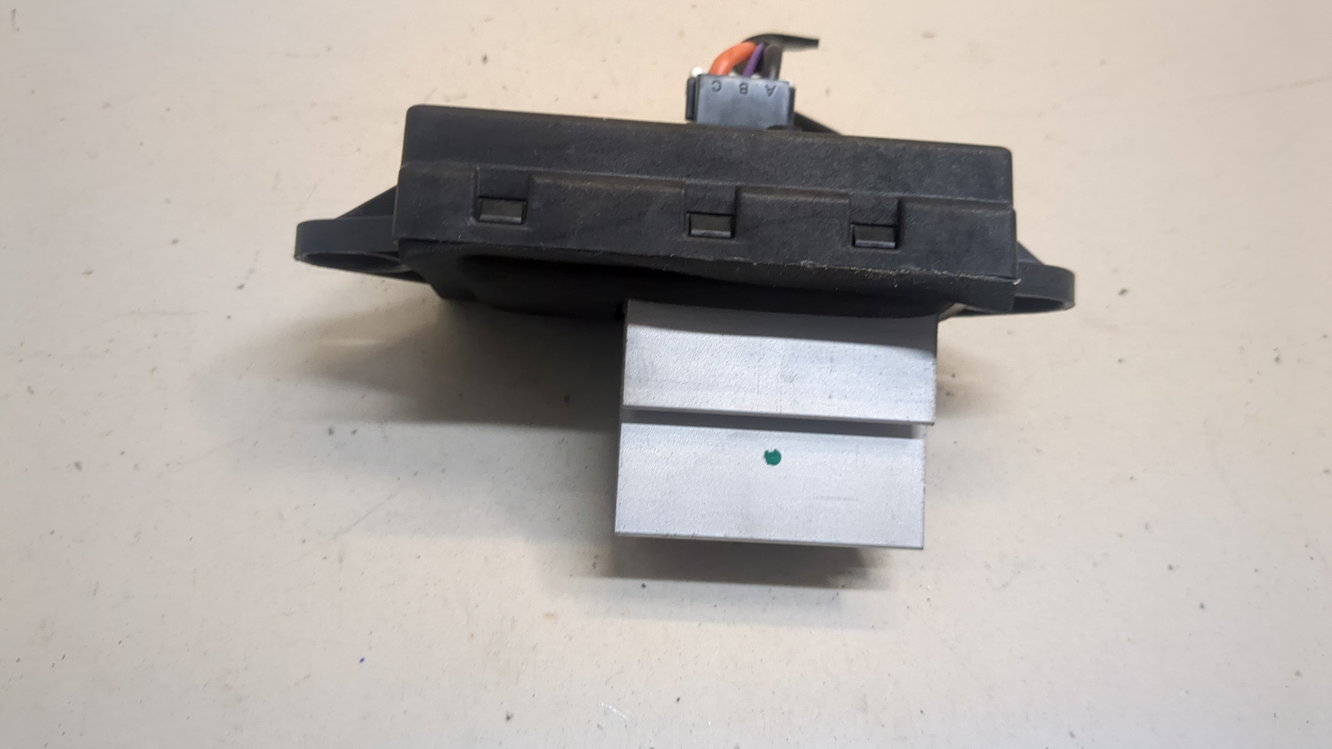 Резистор отопителя