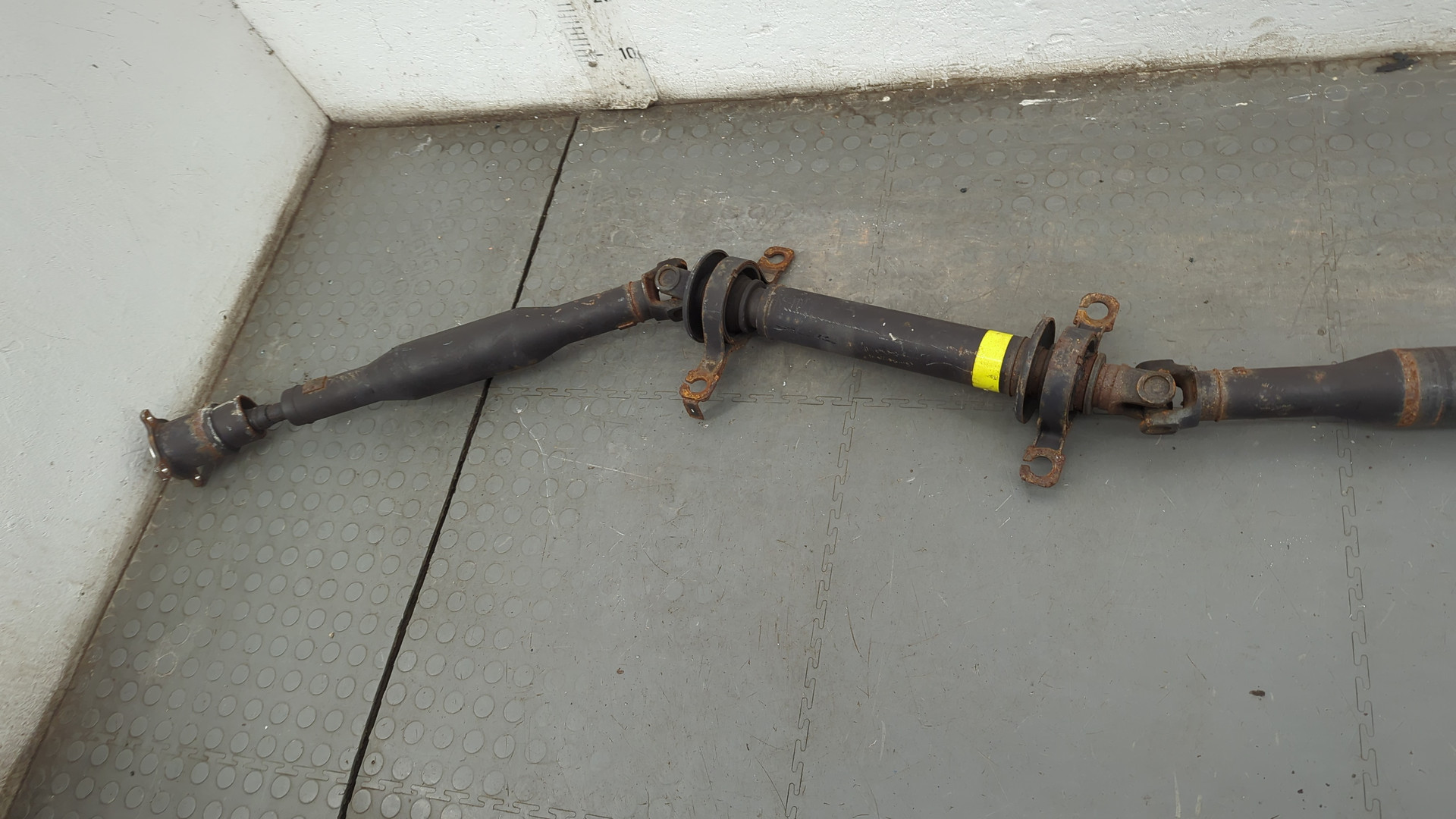 Вал карданный задний