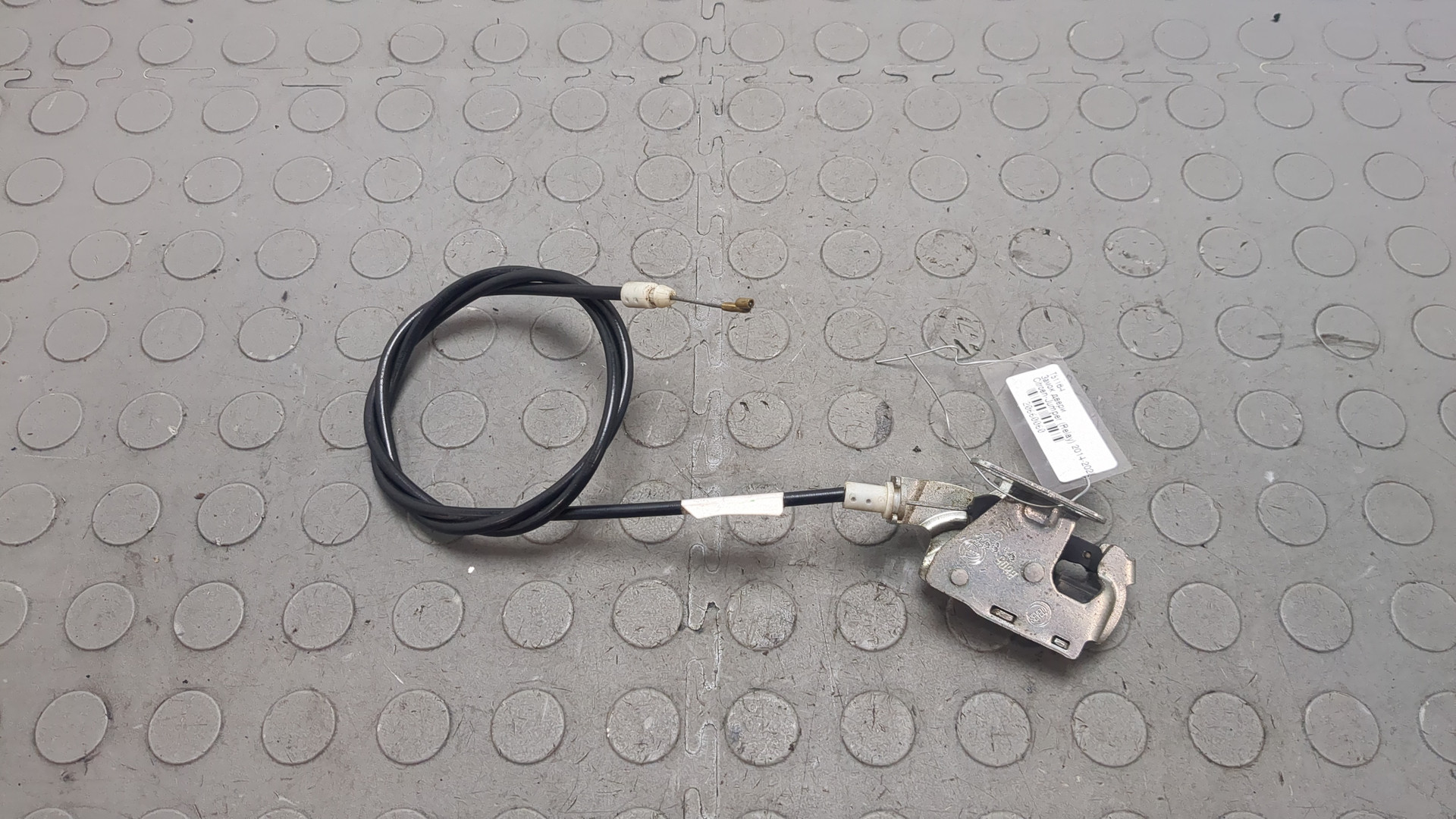 Замок двери задней правой