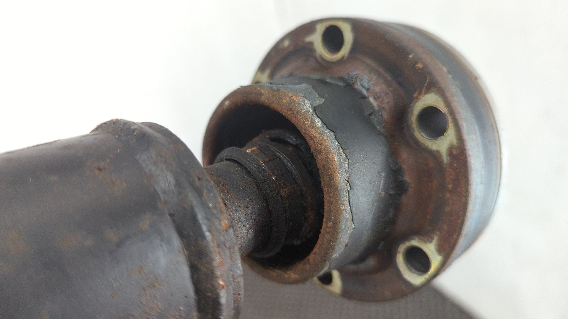 Вал карданный задний