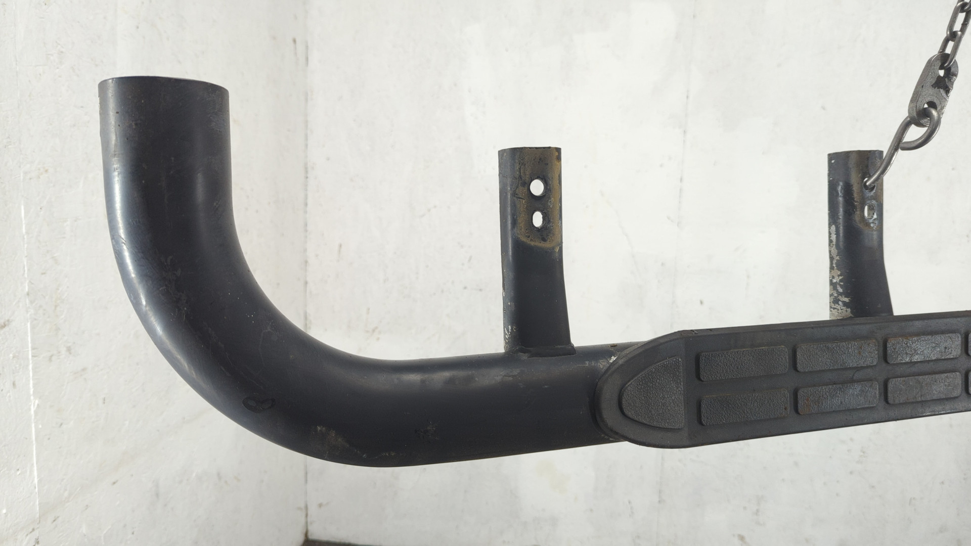 Подножка левая