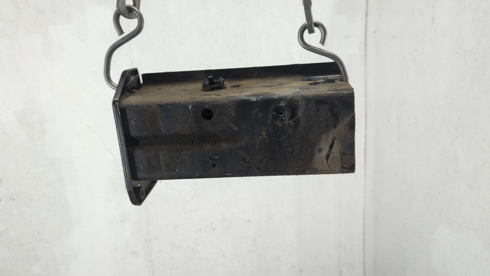 Лонжерон передний правый