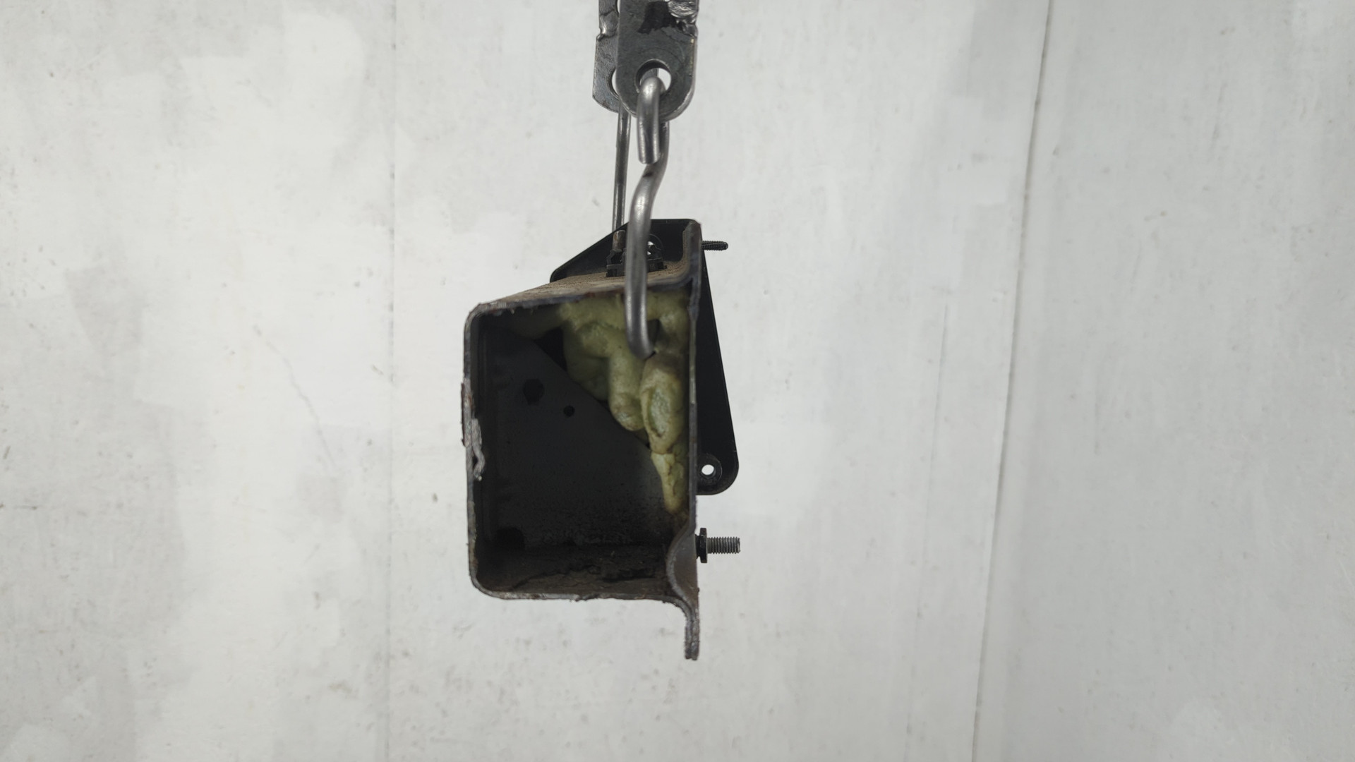 Лонжерон передний правый