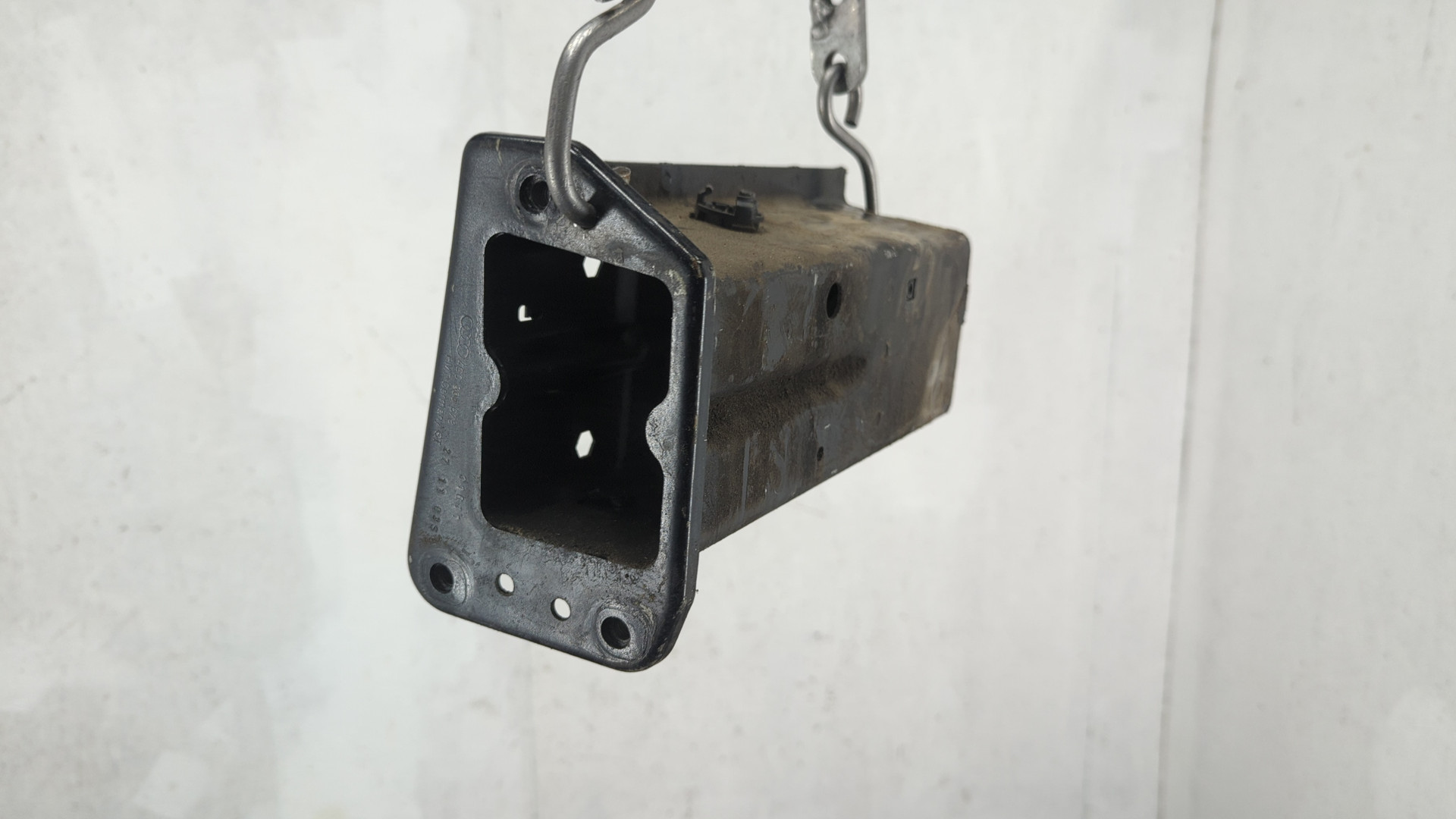 Лонжерон передний правый