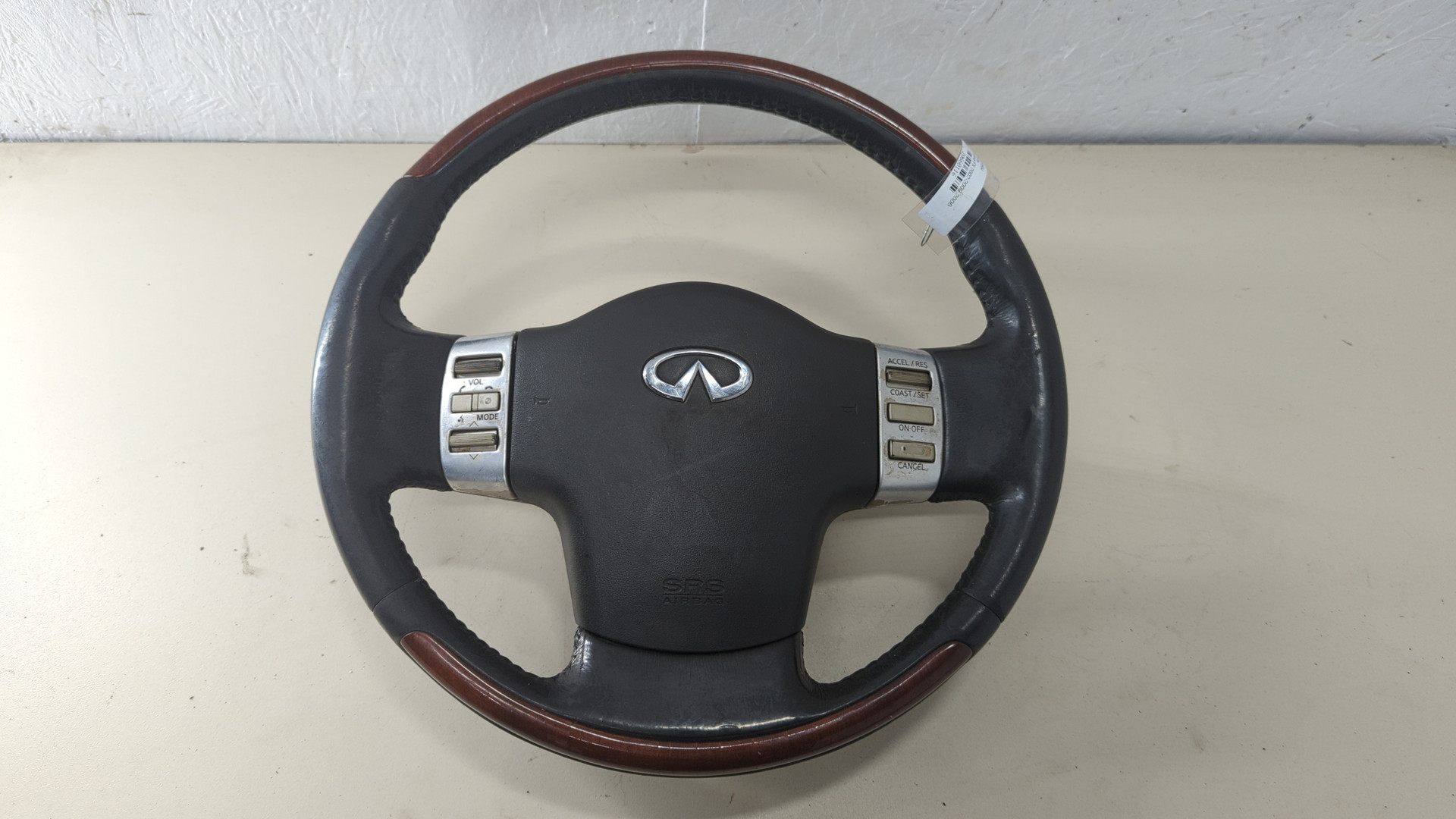 Рулевое колесо (руль)