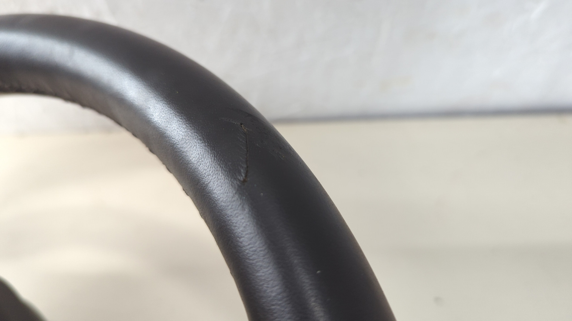 Рулевое колесо (руль)