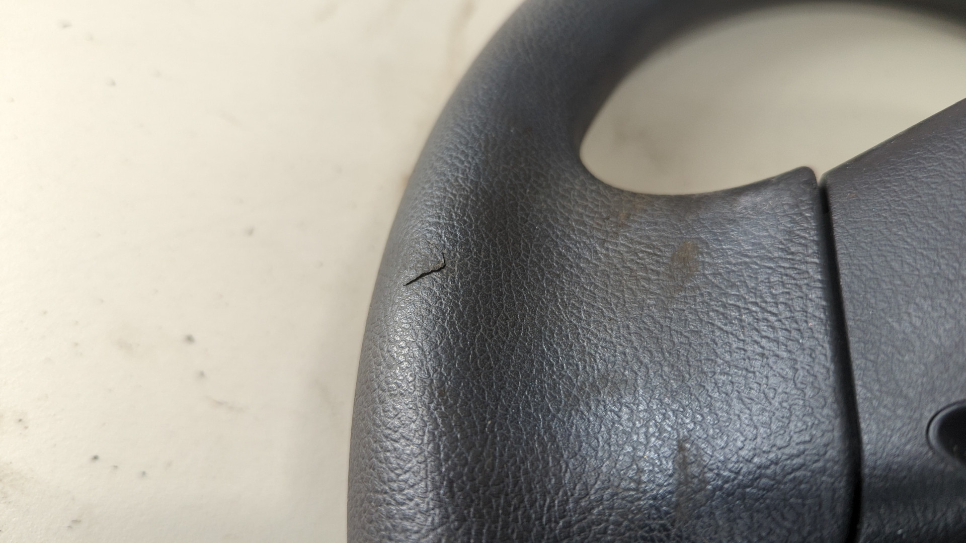 Рулевое колесо (руль)