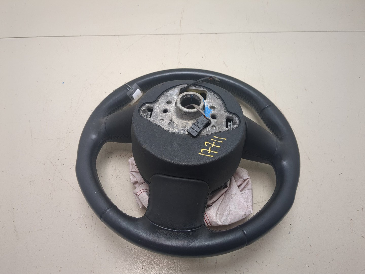 Рулевое колесо (руль)