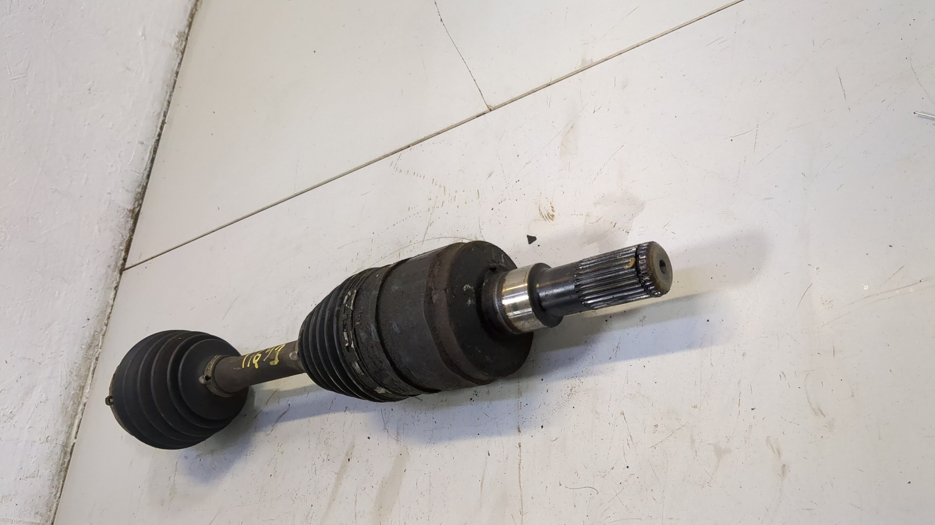 Полуось передняя левая