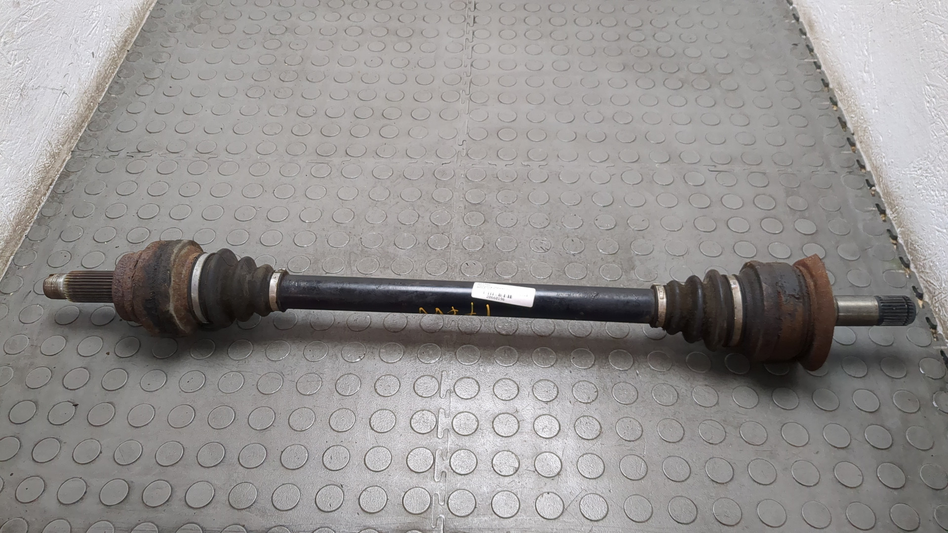 Полуось задняя