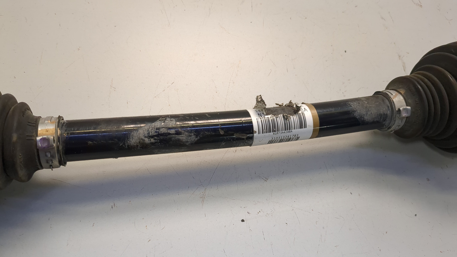 Полуось передняя правая