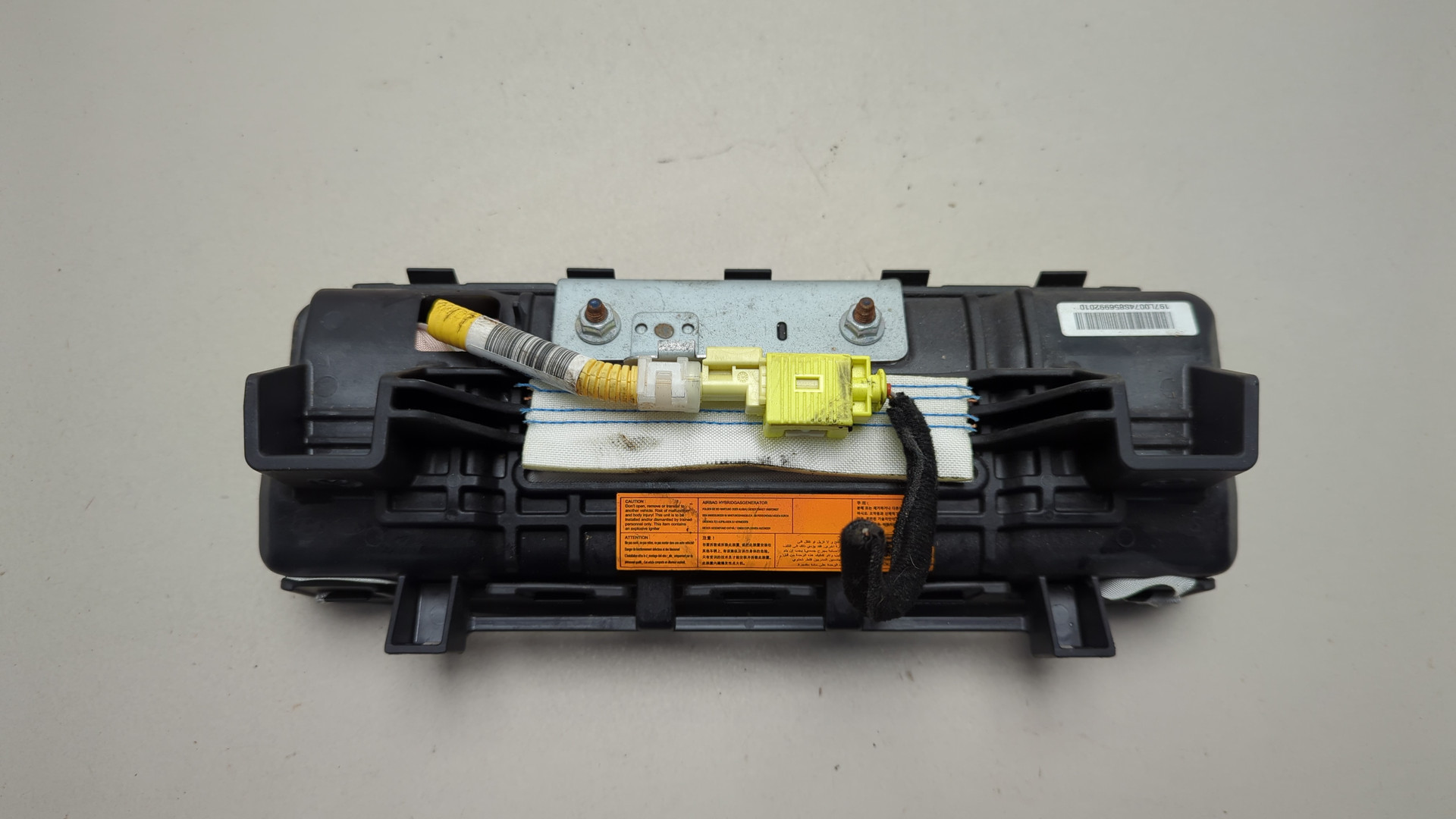 Подушка безопасности нижняя (для колен)