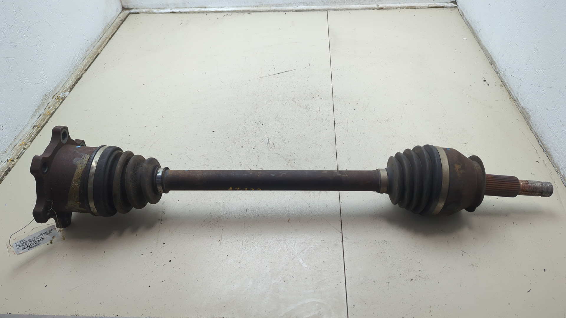 Полуось задняя