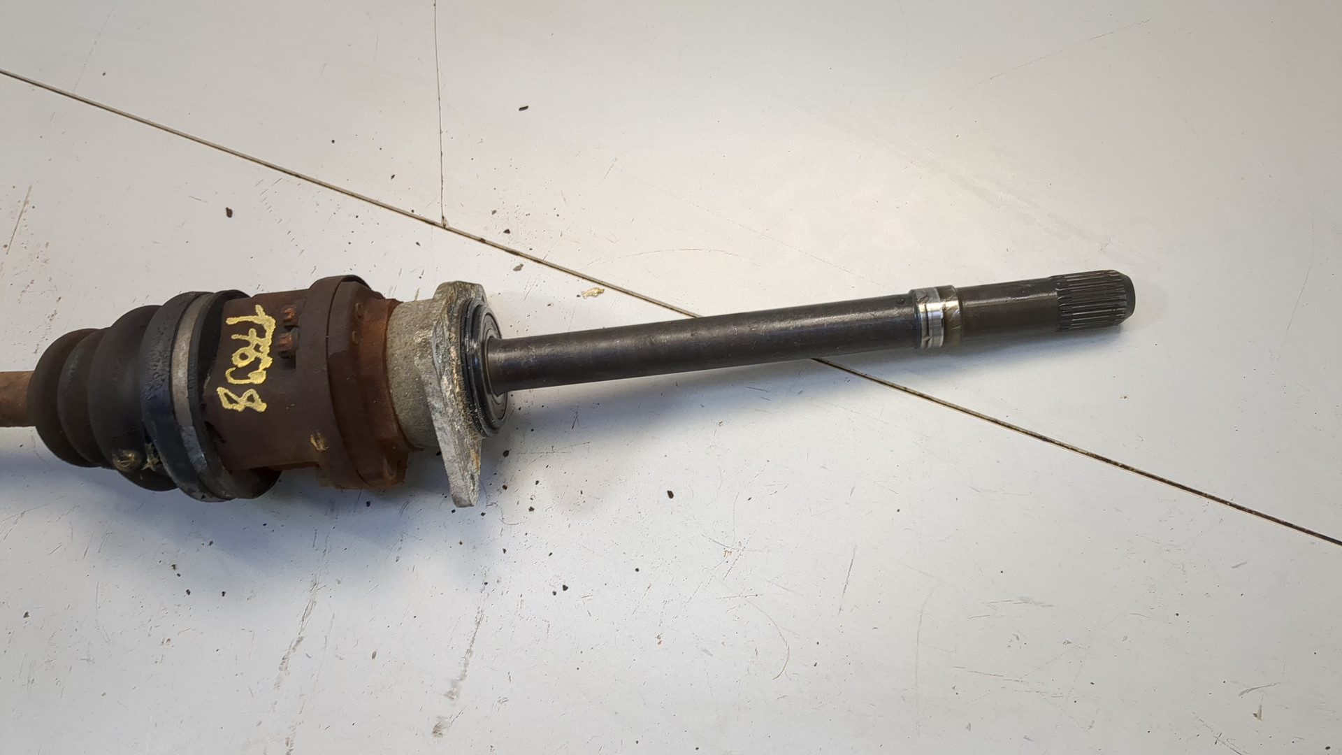 Полуось передняя правая