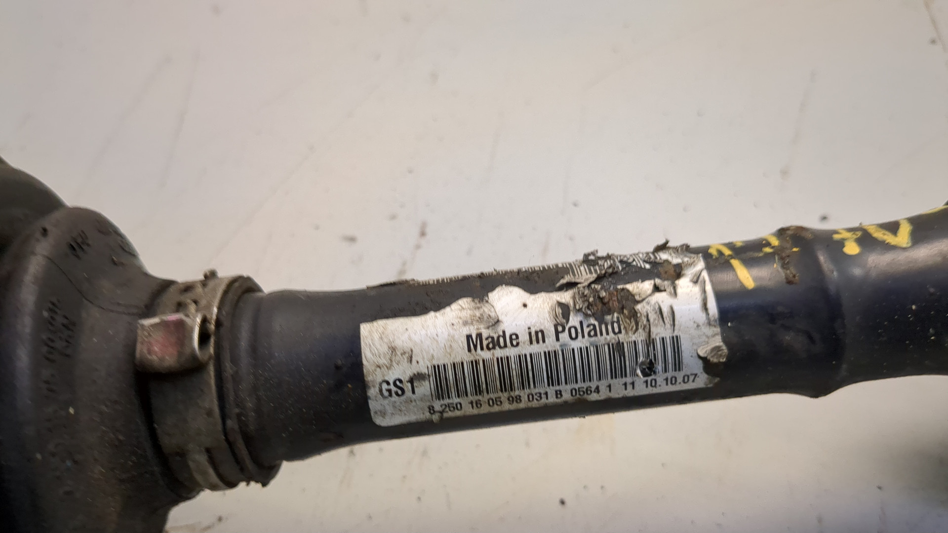 Полуось передняя правая