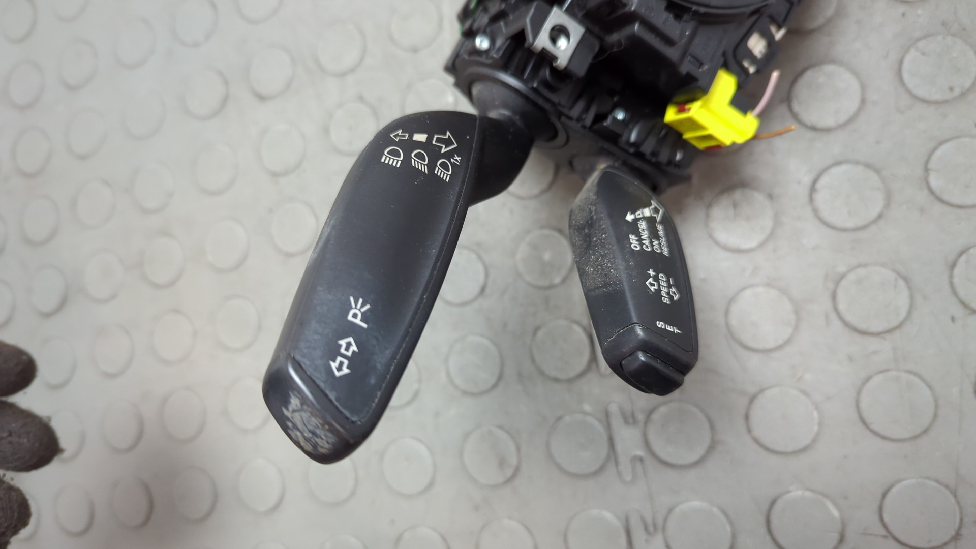 Переключатель подрулевой