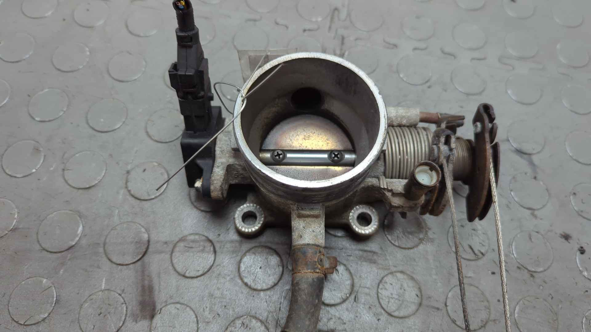 Заслонка дроссельная электрическая