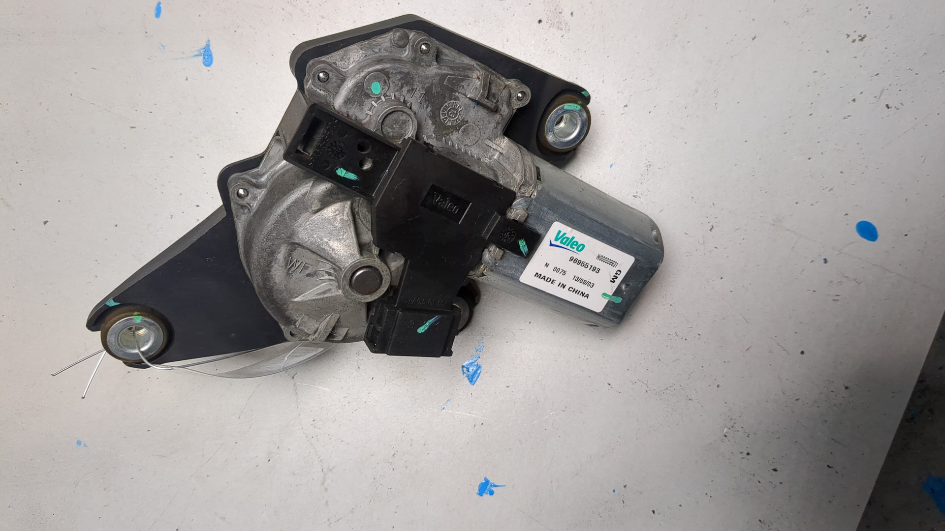 Моторчик стеклоочистителя задний