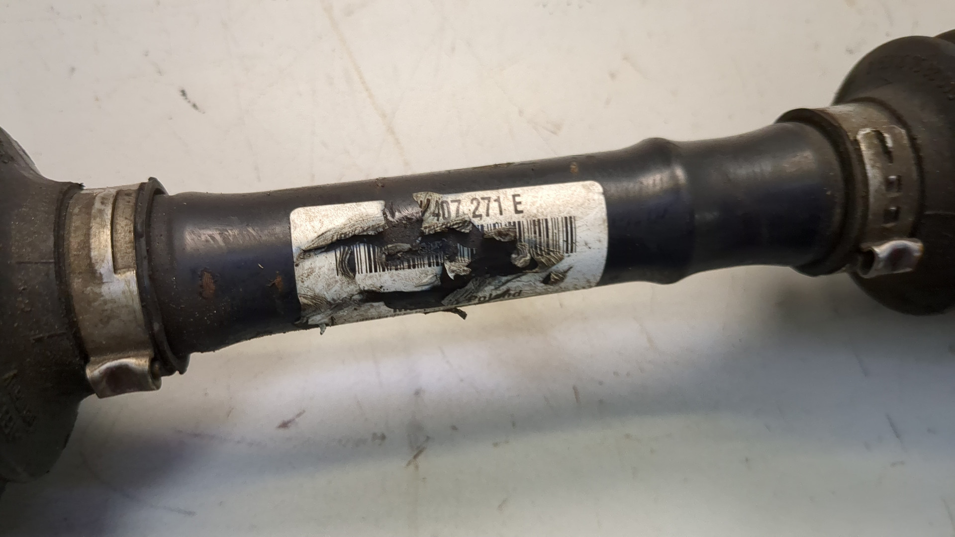 Полуось передняя левая