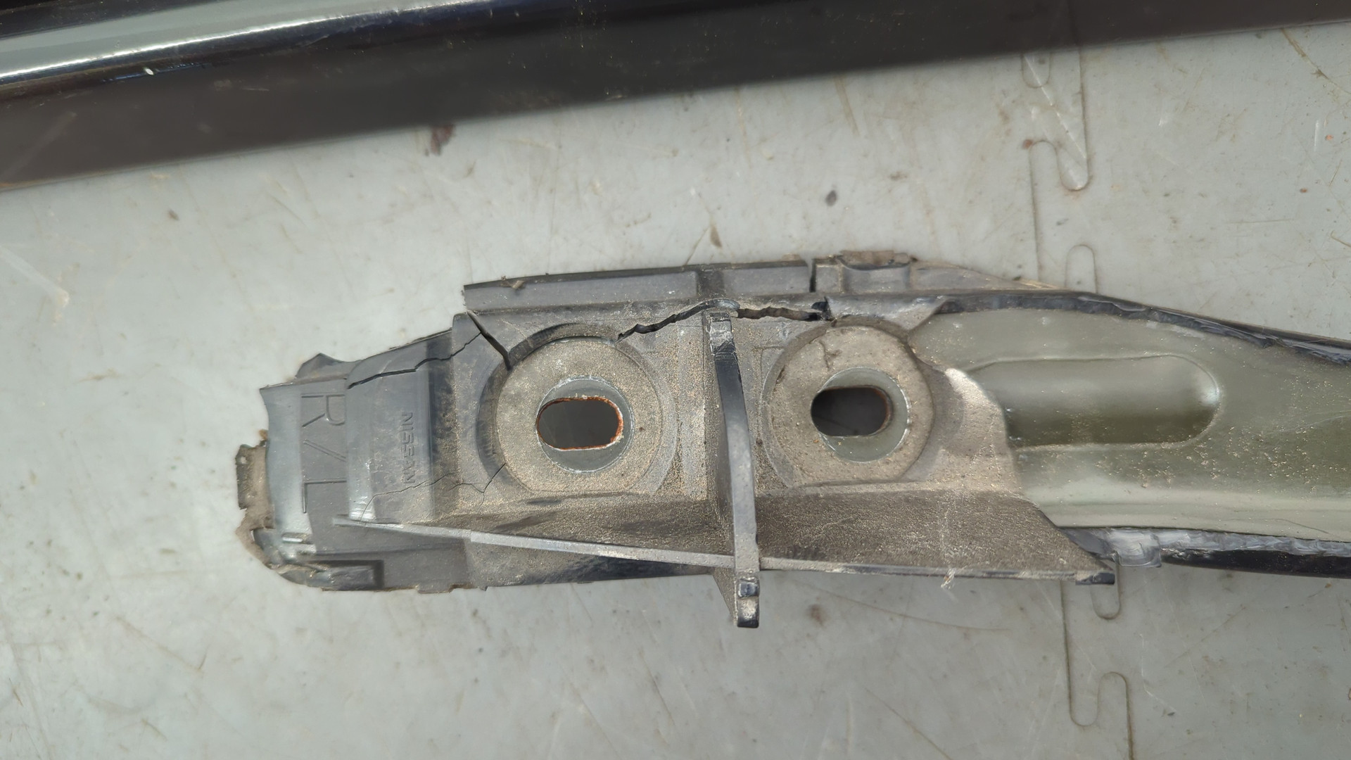 Рейлинги (релинг) к-кт (планки на крышу)