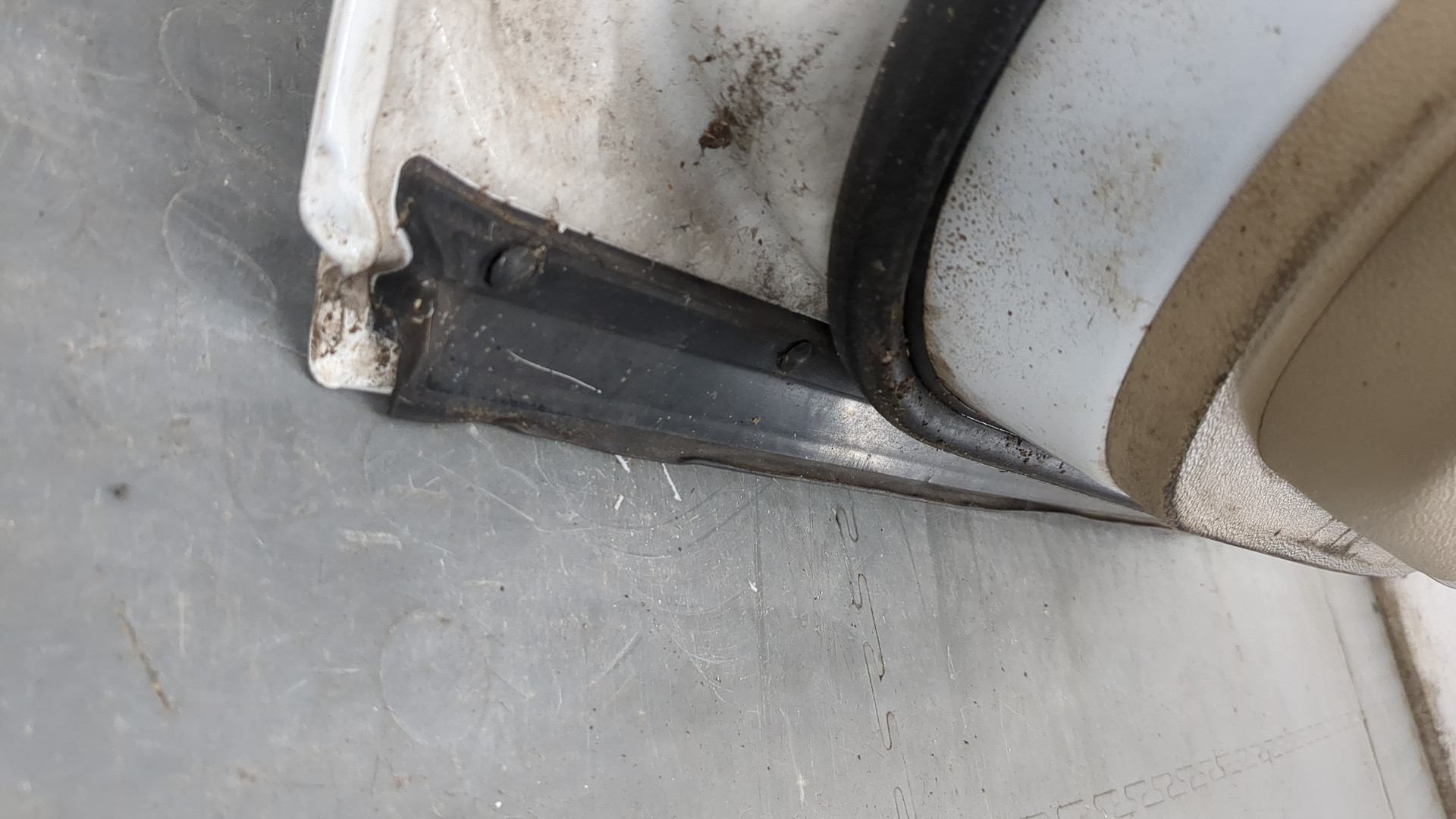 Дверь задняя правая